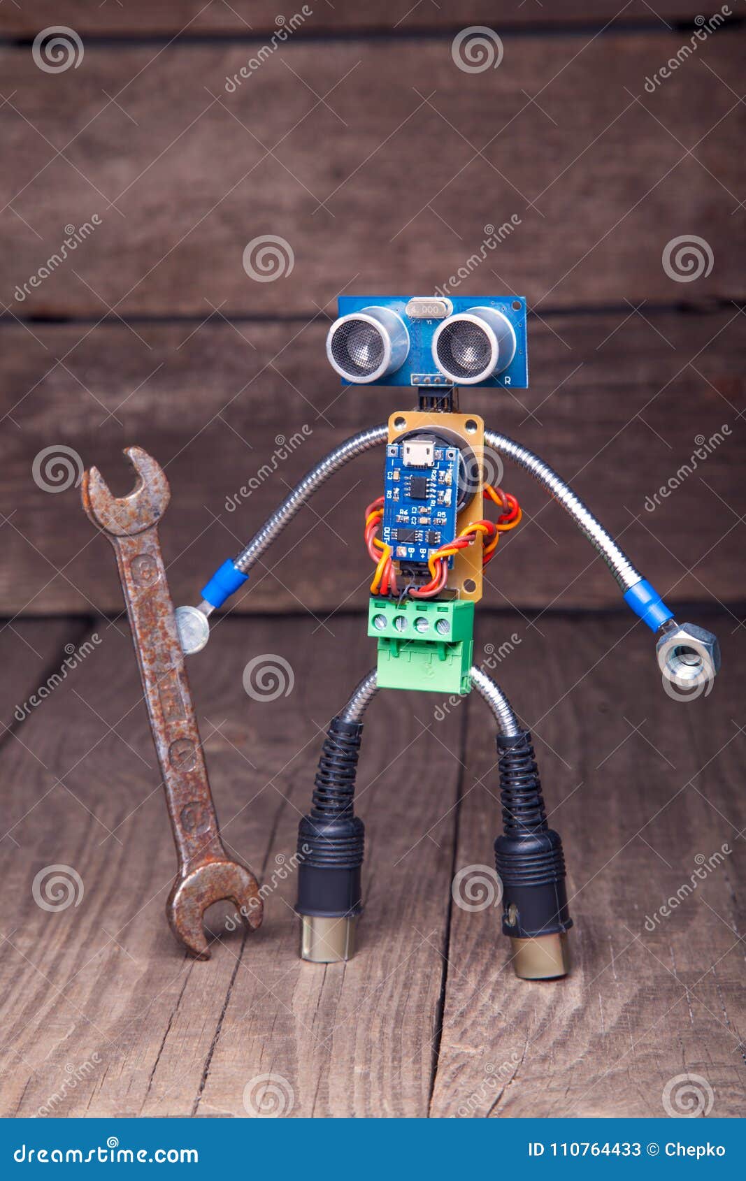 A robot made from discarded computer parts, on show at Bainaohui IT Store  in Beijing, China. ** ** Stock Photo - Alamy