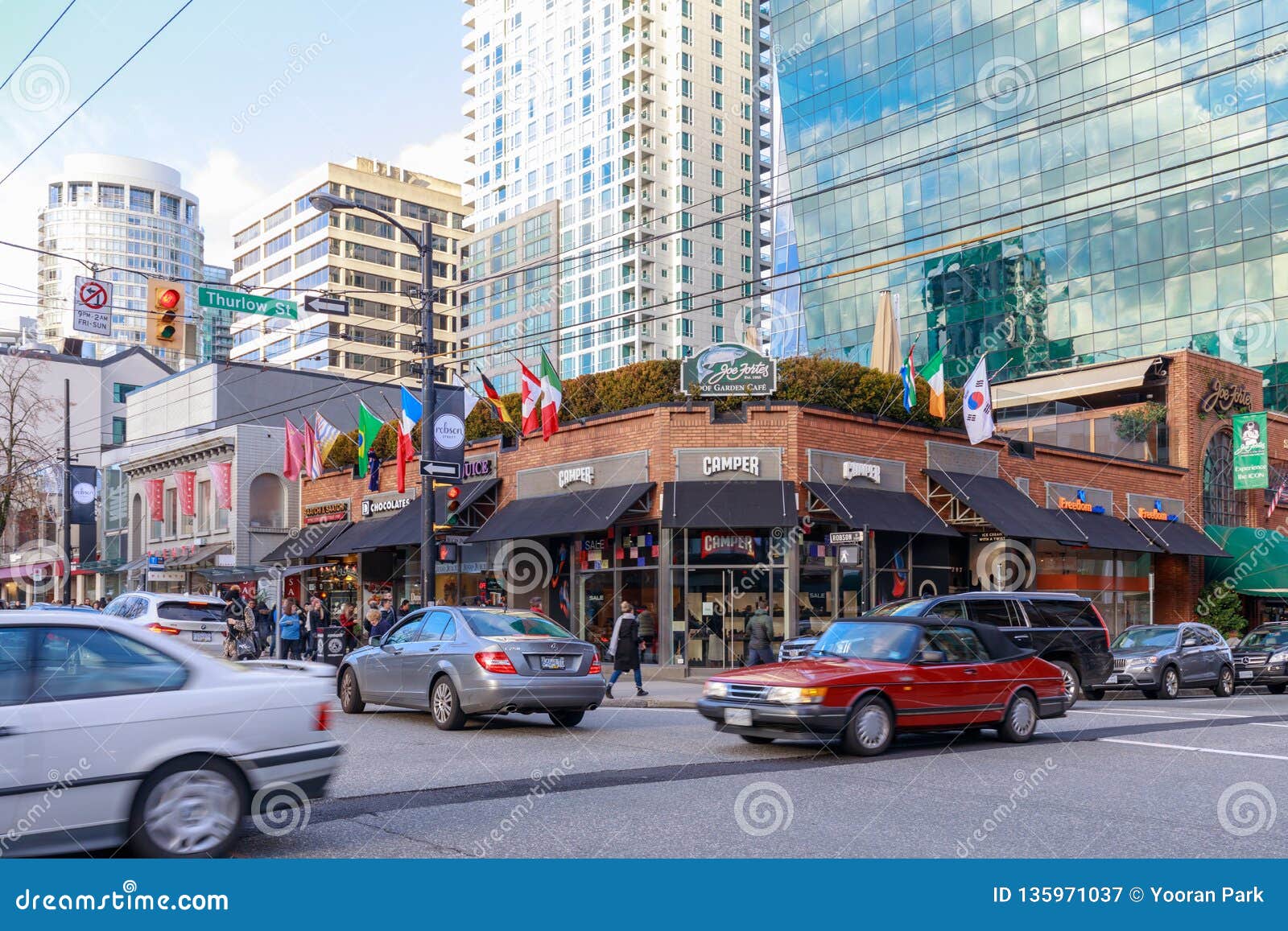 Robson Street of Downtown Shopping District in Vancouver BC Editorial  Photography - Image of downtown, commercial: 135971037