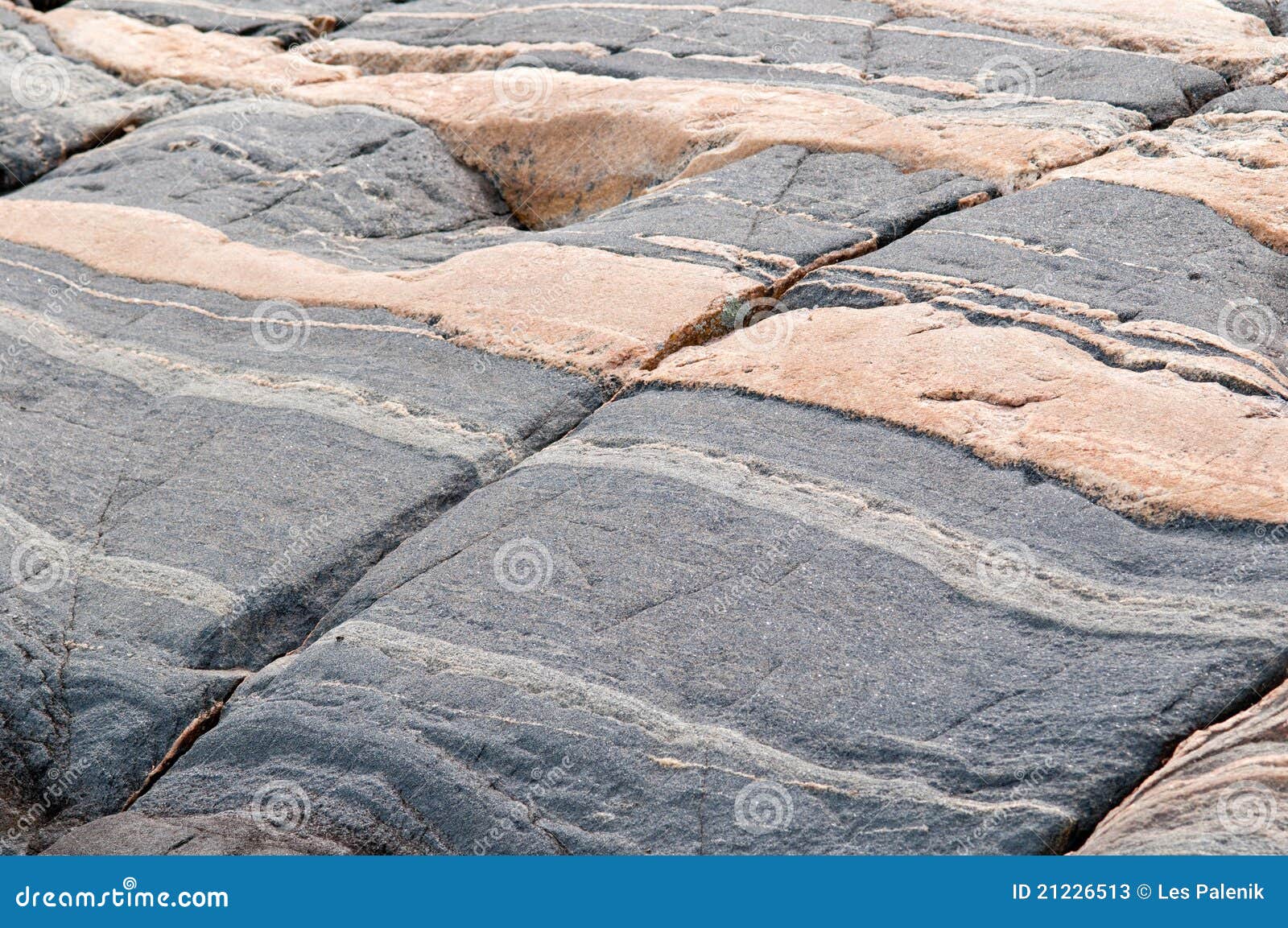 Rocas Antiguas Con Muchas Capas Y Vetas Imagen de archivo - Imagen de  piedra, roca: 21226513, image size:1600x1153