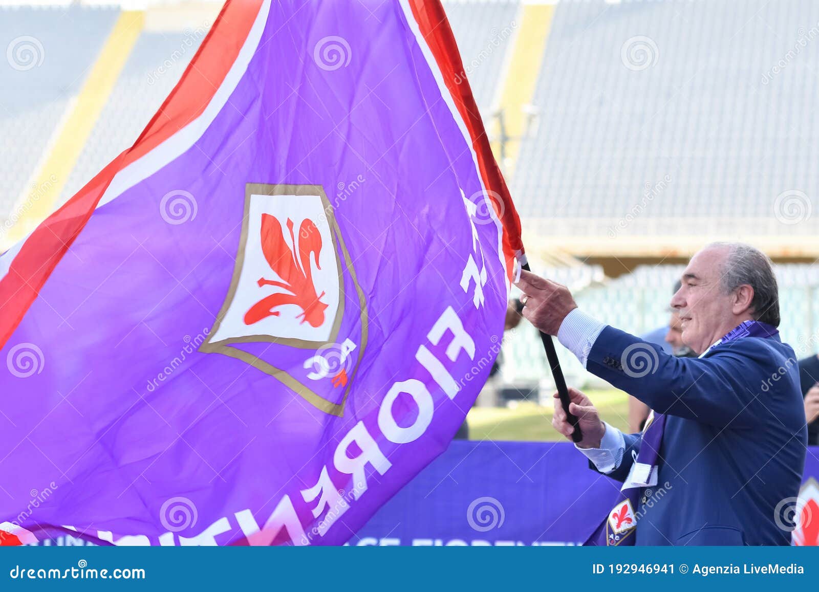 Florence, Italy. 05th Feb, 2023. ACF Fiorentina flag of Artemio