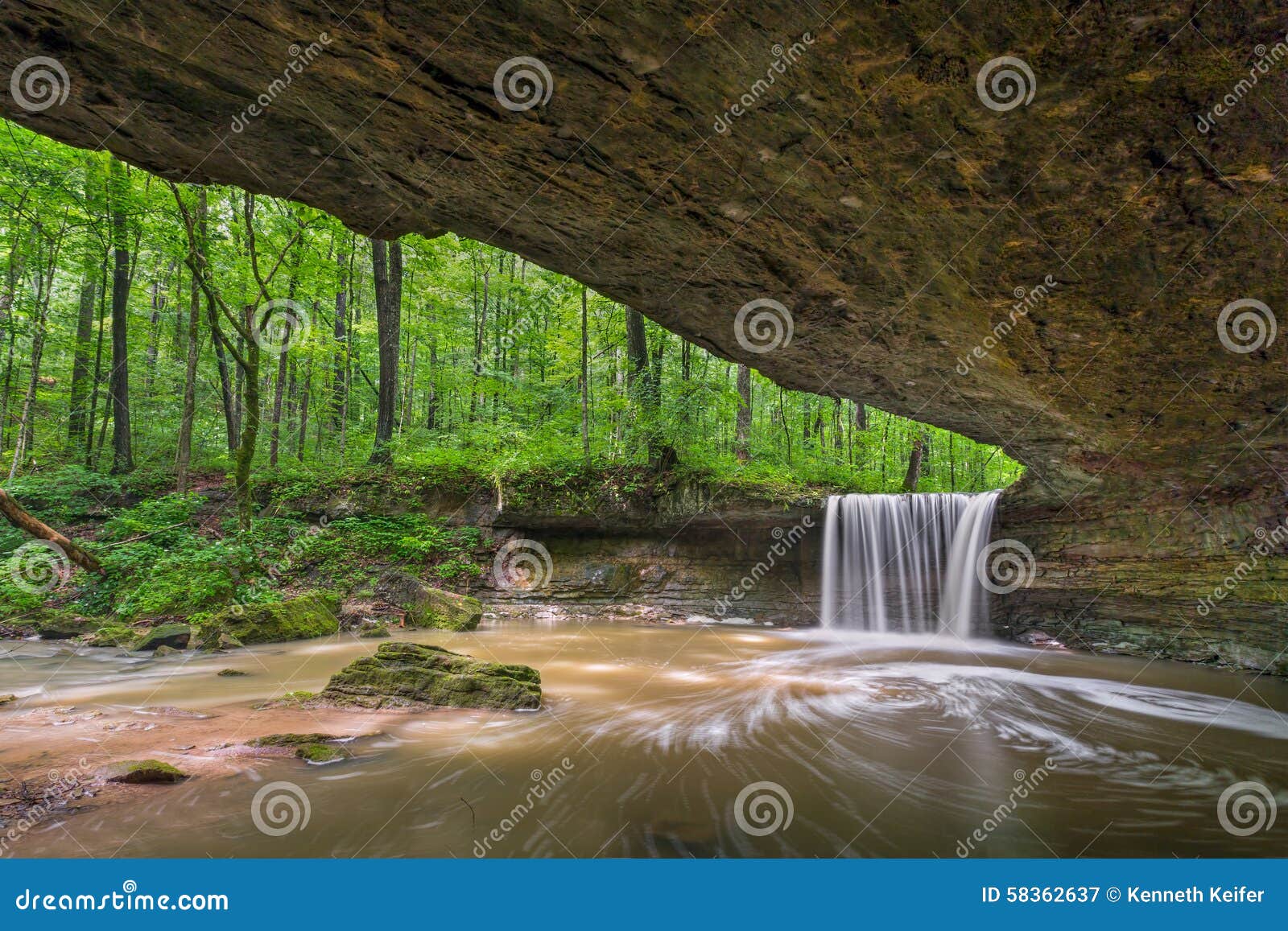 rock rest falls amphitheater