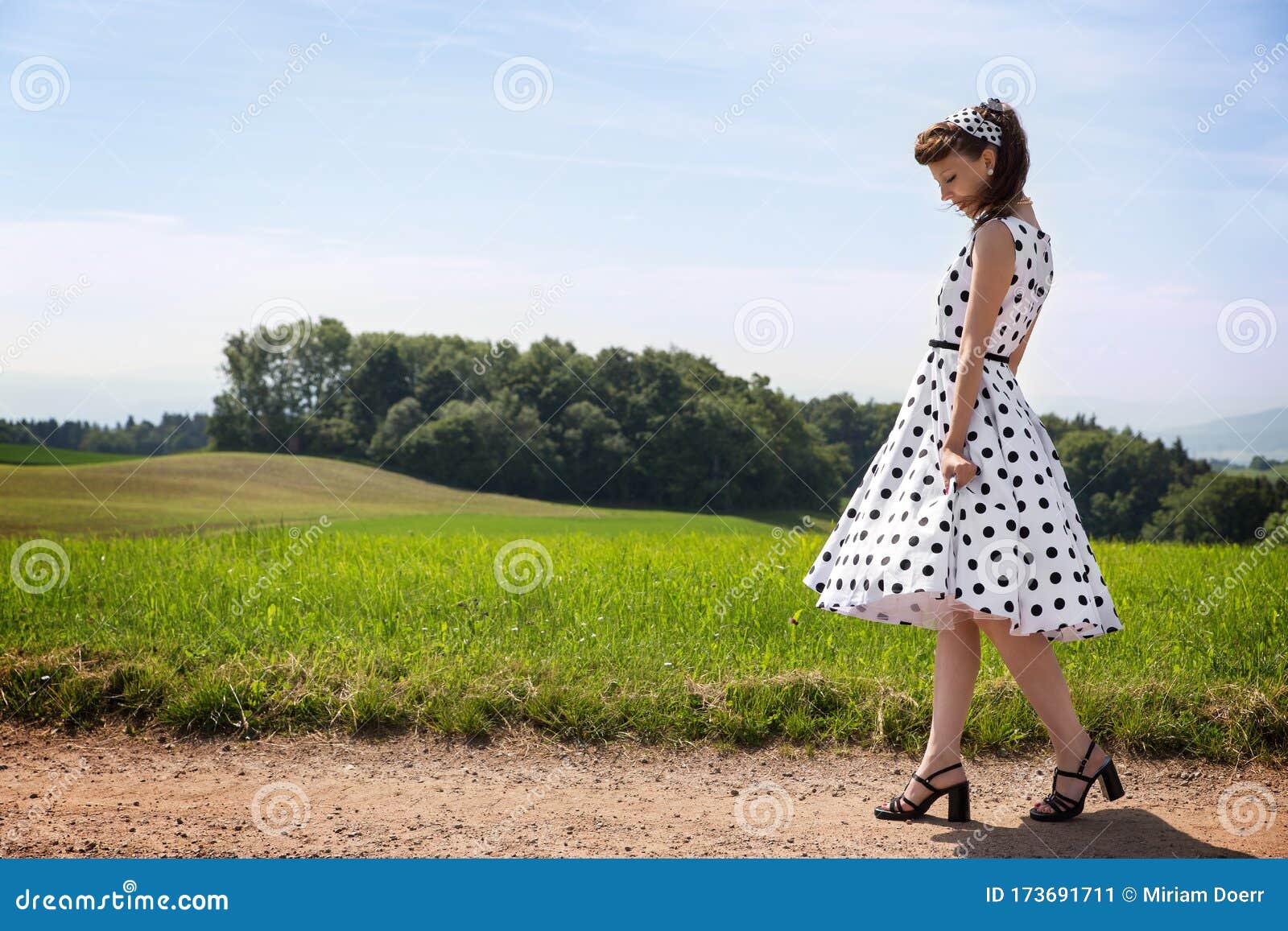 Rockabilly Girl Take a Walk To the Nature Stock Image - Image of fashion,  nature: 173691711