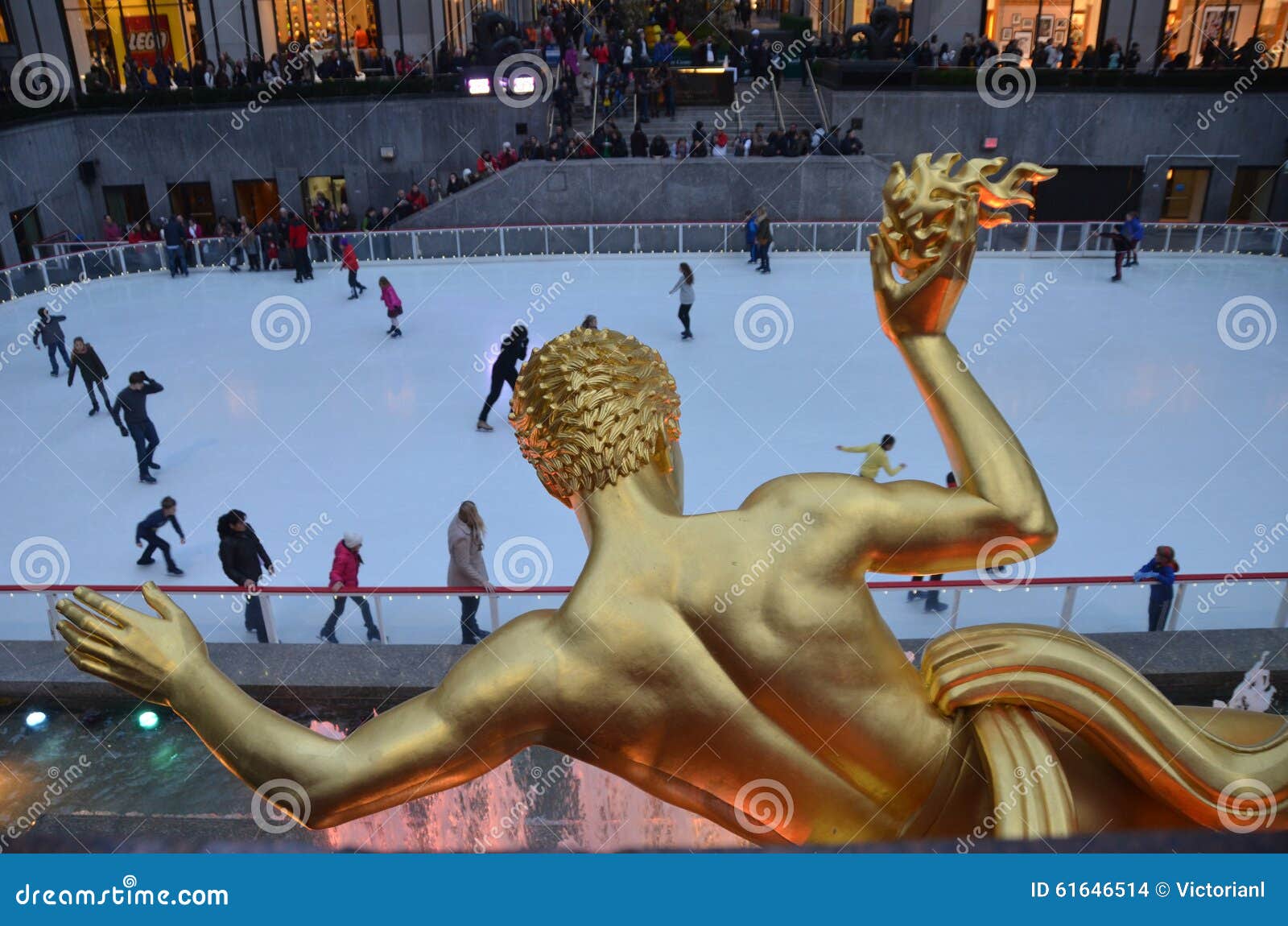 Rockefeller Center Ice Skaters Tourists Nyc All Around Famous 61646514 