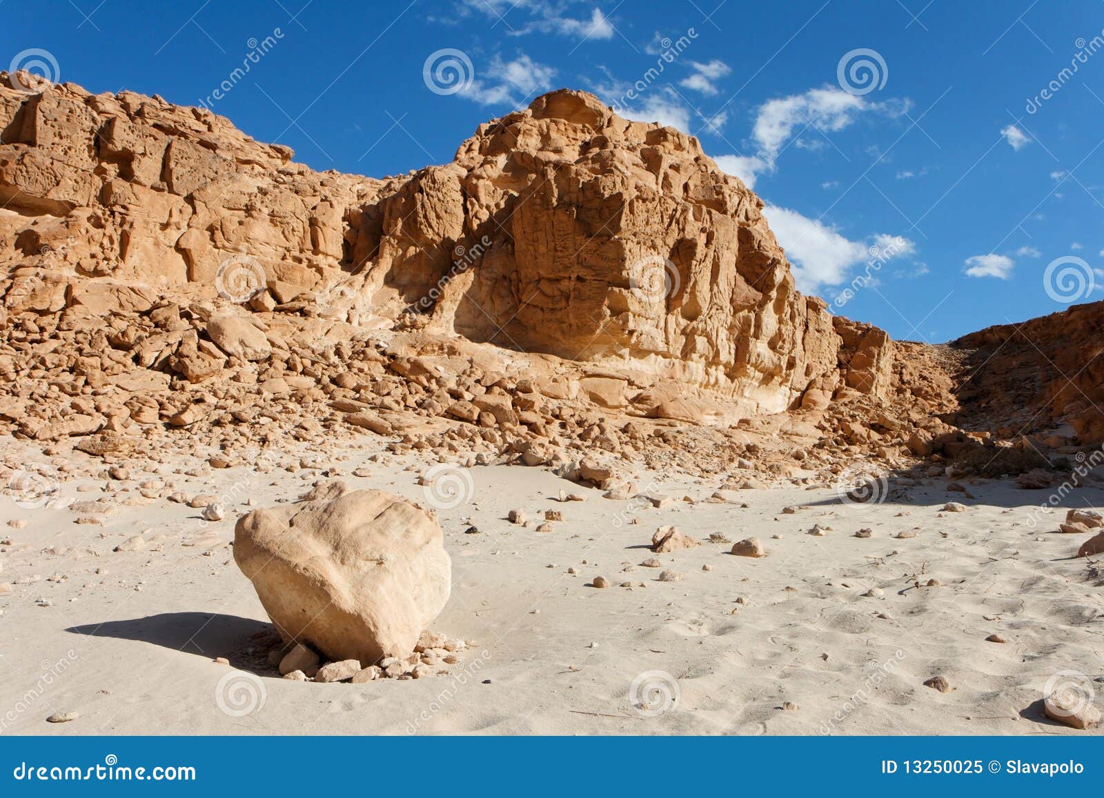 Rocky desert landscape stock image. Image of desert, park - 13250025