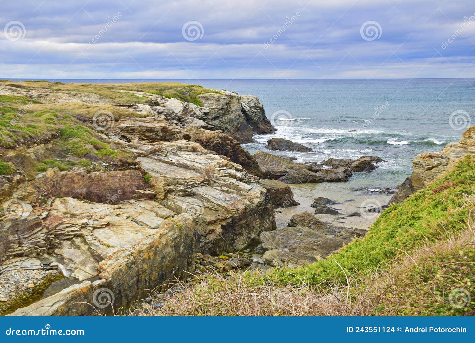 rocky ocean shore. praia de augas santas, ribadeo