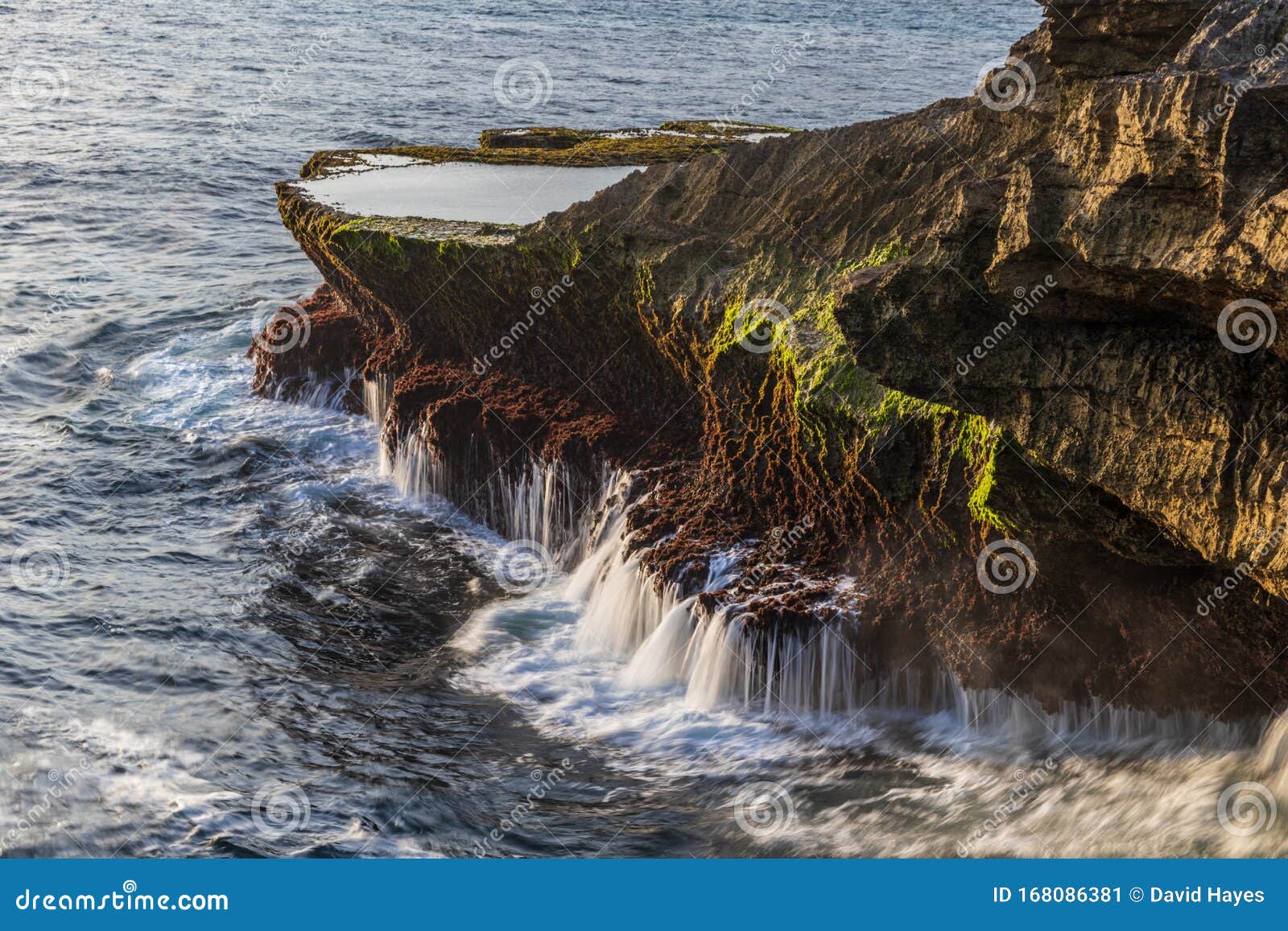Rocky Outcrop Devil S Tear Nusa Lembongan Bali Tide Pool On Top Water Streaming From Rocks Into Ocean Stock Image Image Of Natural Environment 168086381