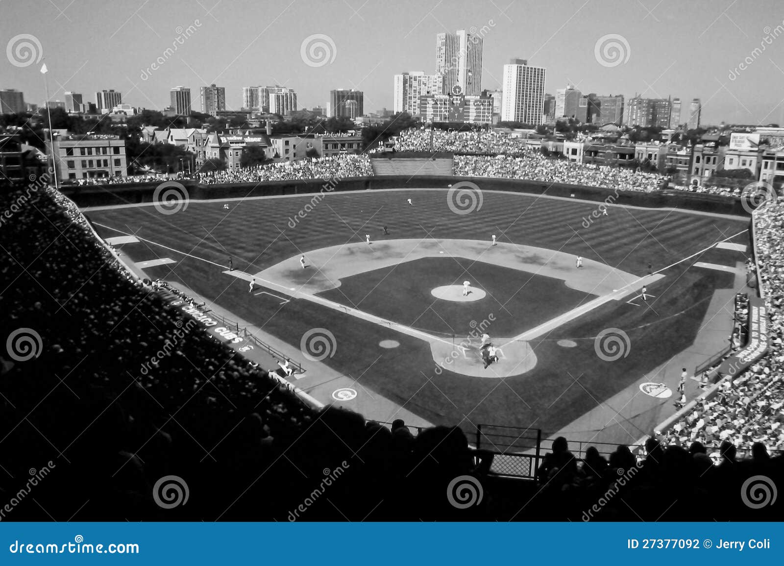 Rocznika Wrigley Pole, Chicago, IL. Wrigley Odpowiada, stwarzać ognisko domowe Chicagowski Cubs. (Wizerunek brać od czarny i biały obruszenia).