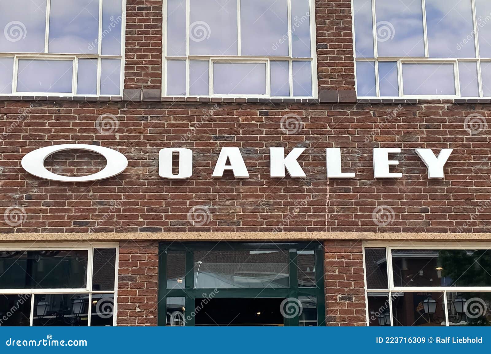 Oakley shop, Malaysia Stock Photo - Alamy