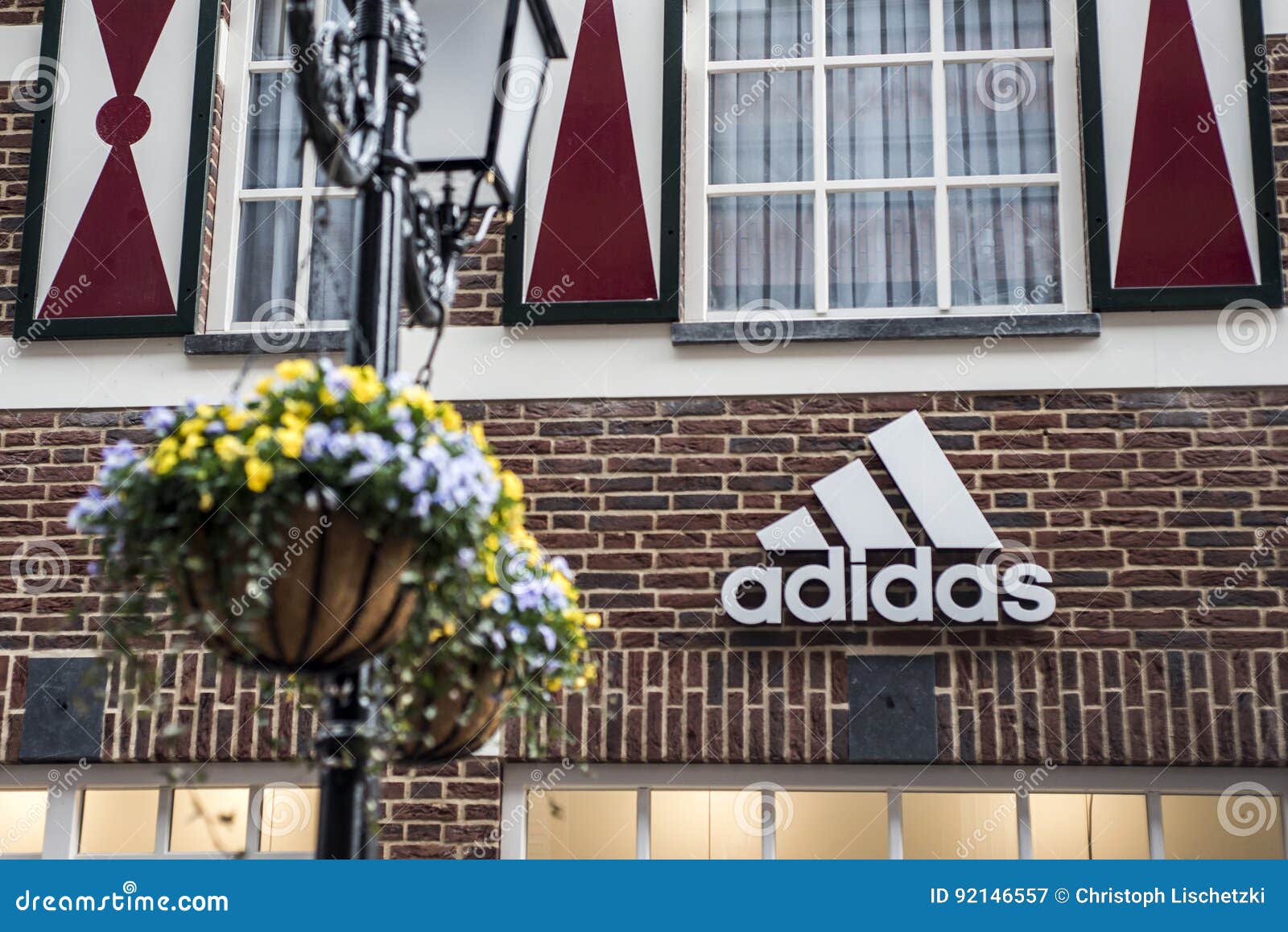 adidas shop mcarthur glen