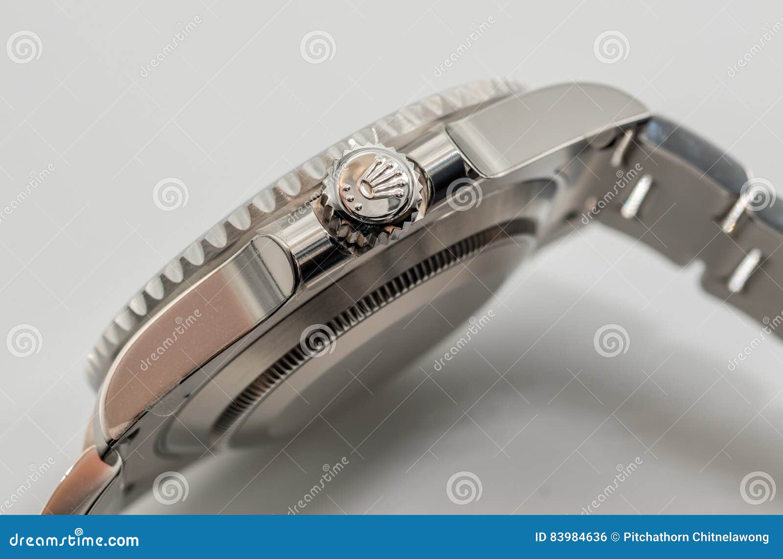 Rolex Coroa O Símbolo Na Coroa Foto Editorial - Imagem de original, rico:  83984636, image size:1600x1142