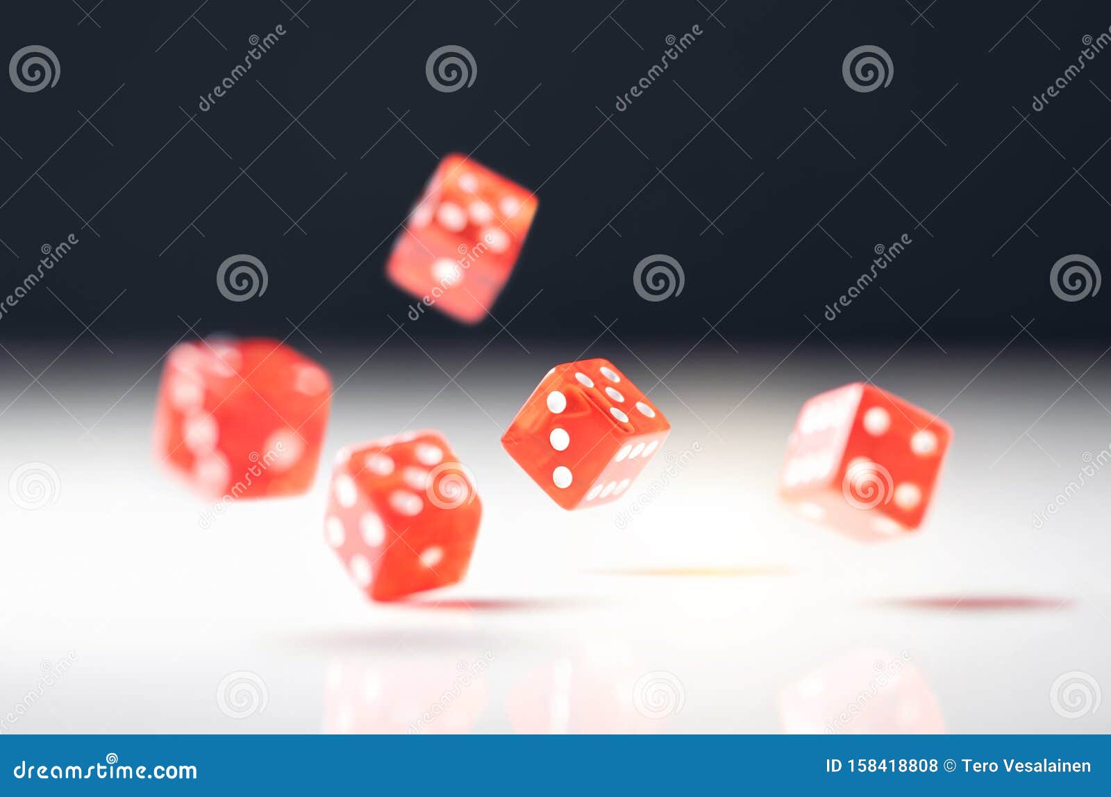 Dice roll hi-res stock photography and images - Alamy