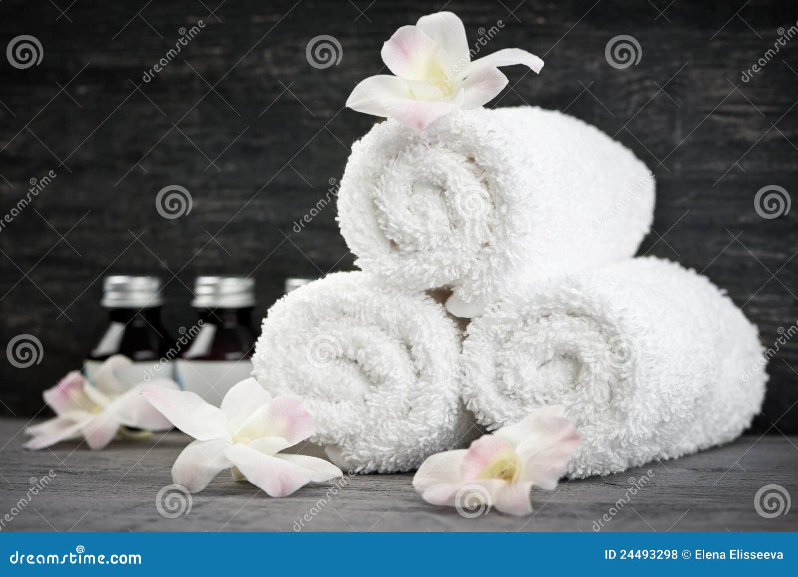 164 Rolled Towel Tray Spa Stock Photos - Free & Royalty-Free Stock Photos  from Dreamstime