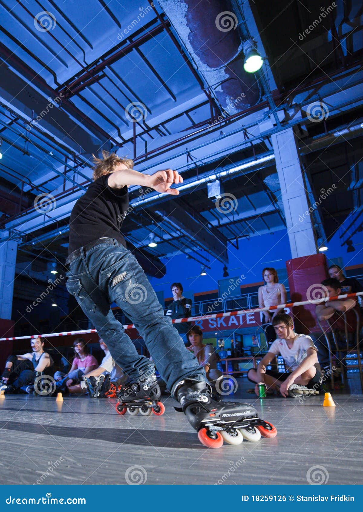 Rollerblading competition editorial photo. Image of angle 18259126