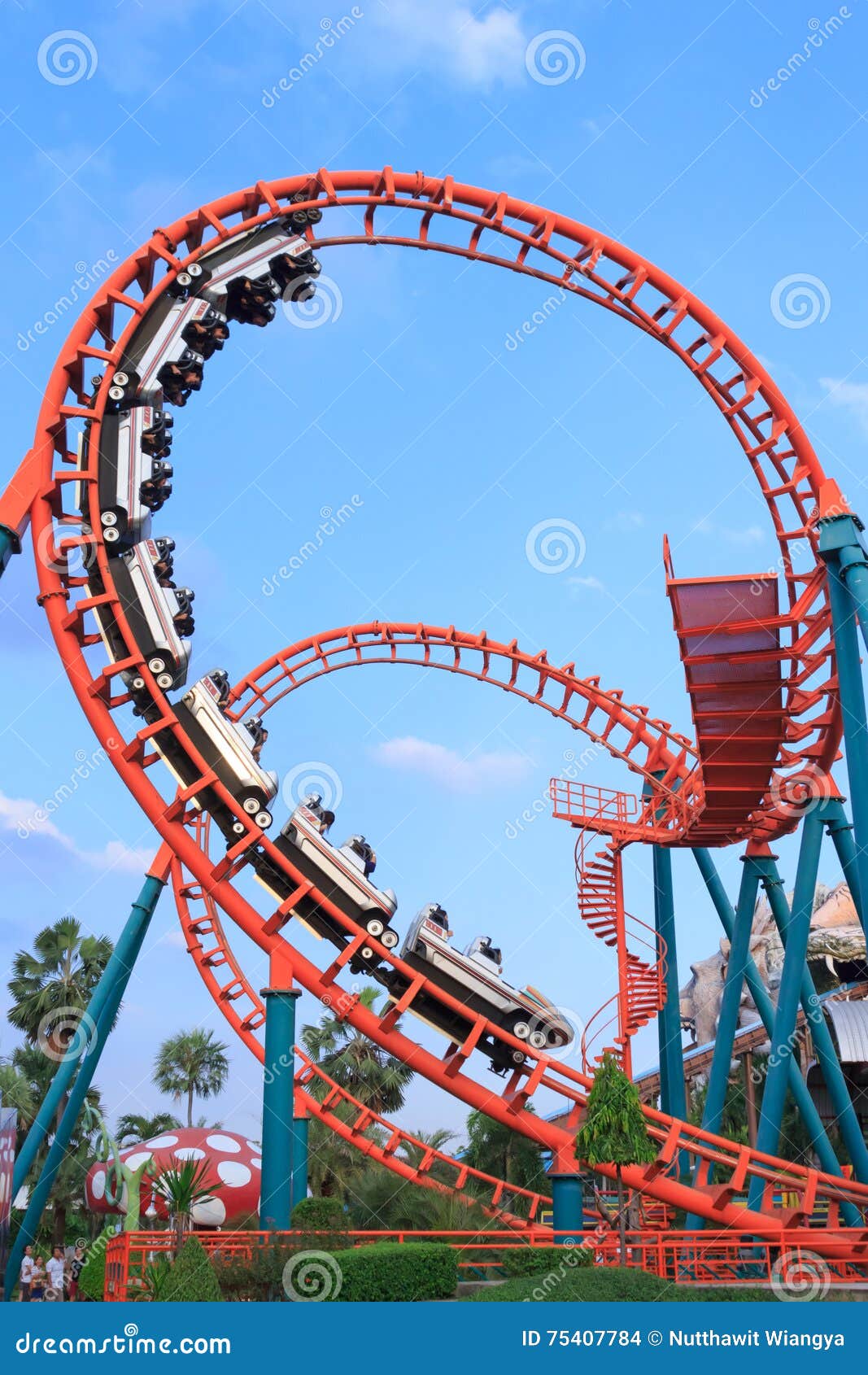 Rollercoaster at Siam Park. Editorial Stock Image - Image of rail ...