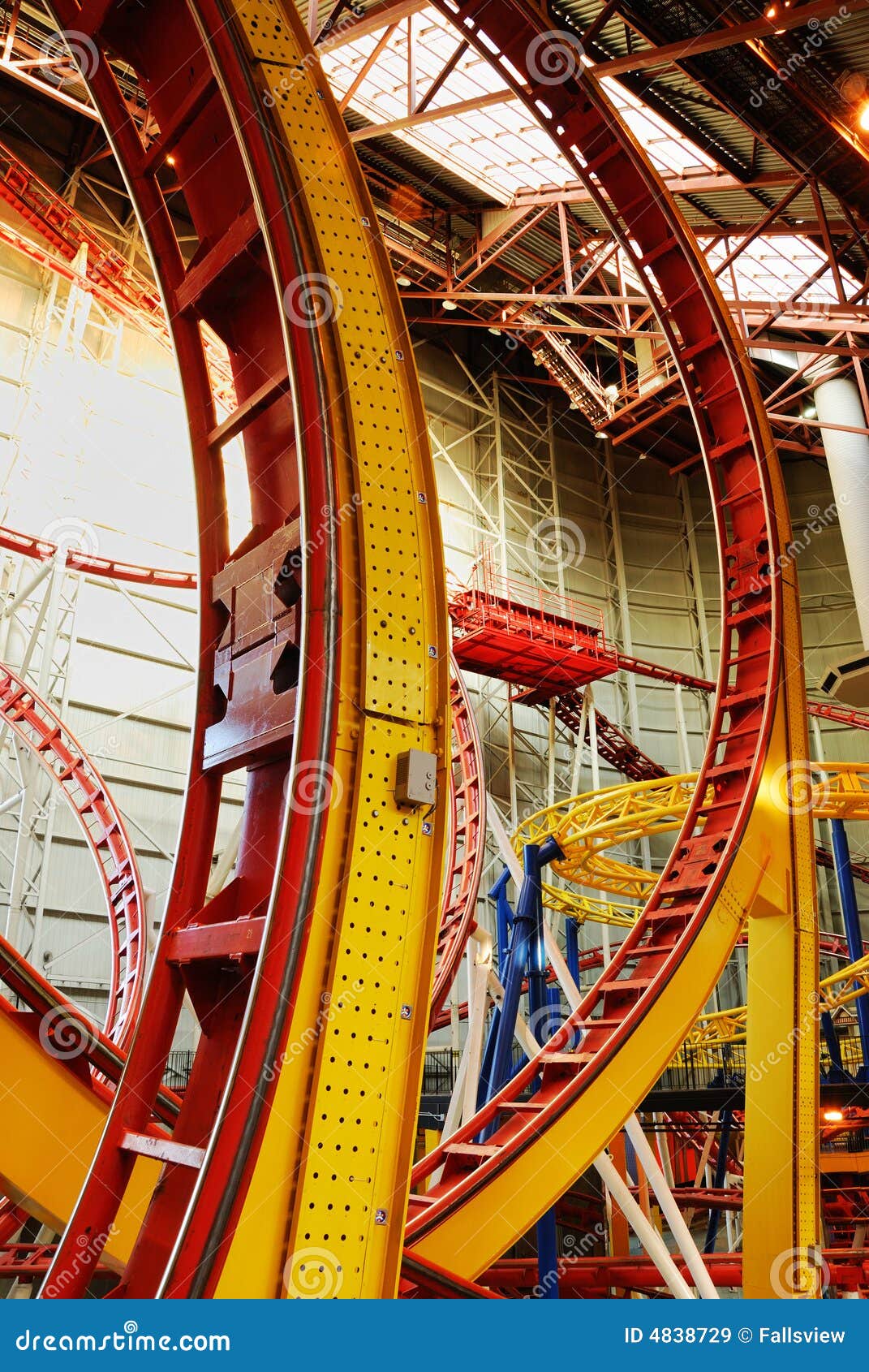 Rollercoaster Tracks In West Edmonton Mall Stock Image Image Of Enjoyment Canada