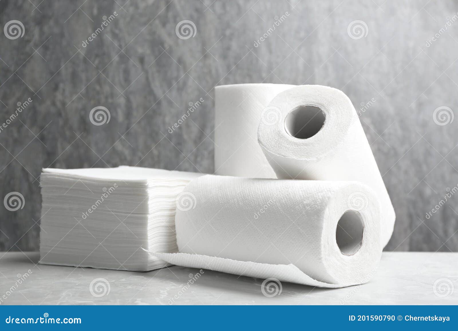 285 Toilet Paper Tubes Stock Photos - Free & Royalty-Free Stock Photos from  Dreamstime