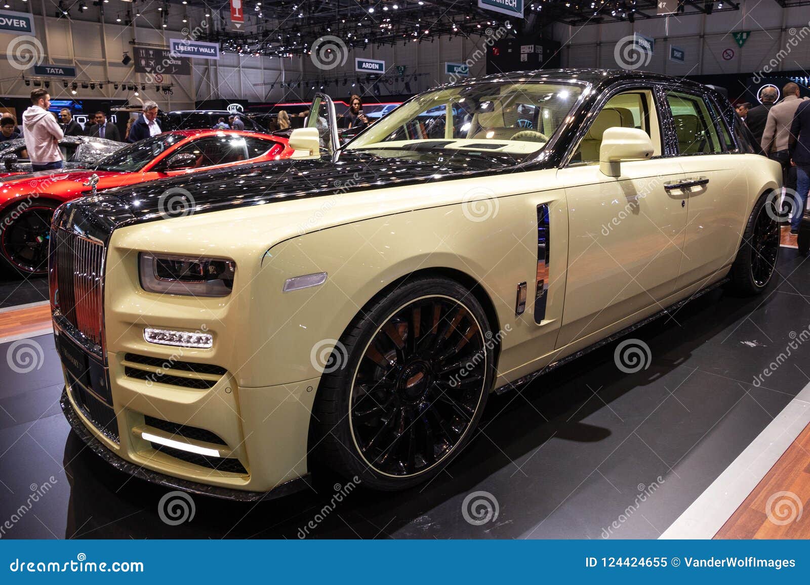 rolls royce phantom by