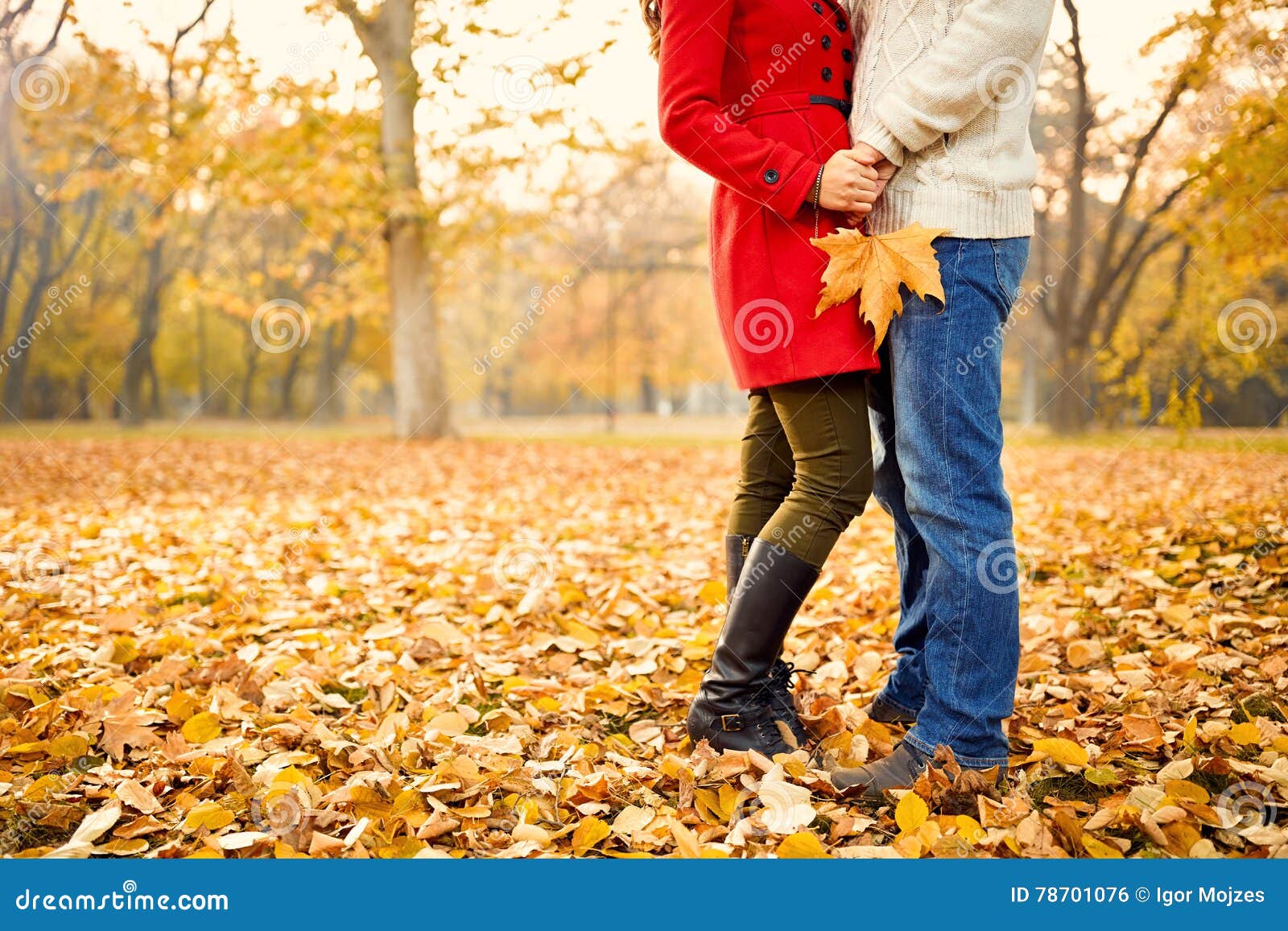 romance in autumn in park