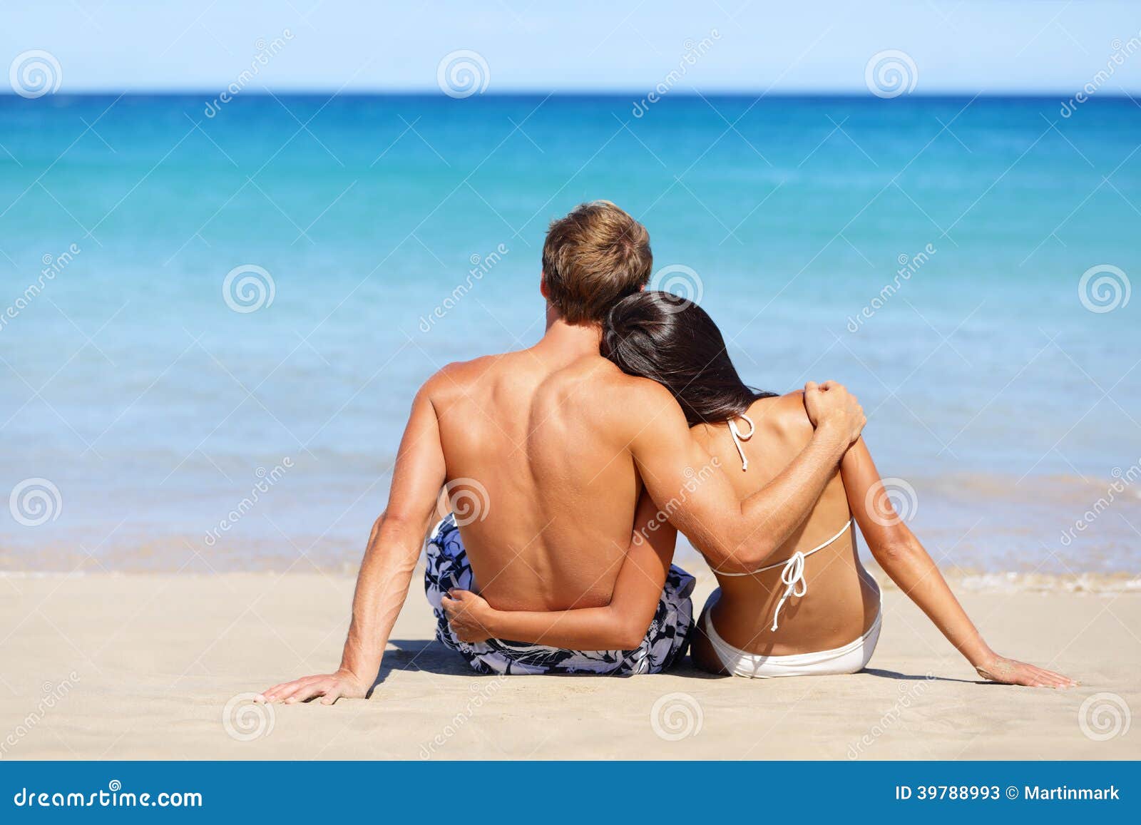 11,11 Beach Couple Relaxing Photos - Free & Royalty-Free Stock