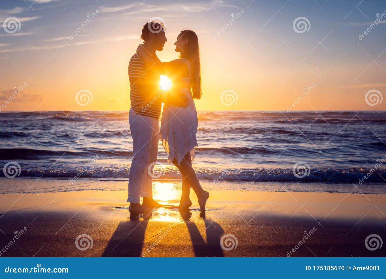Romantic Couple in Love Kissing on the Beach during Sunset Stock Photo - Image of lifestyle, leisure: 175185670 Romantic Couple In Love Kissing On The Beach During Sunset Stock Photo - Image Of Lifestyle, Leisure: 175185670