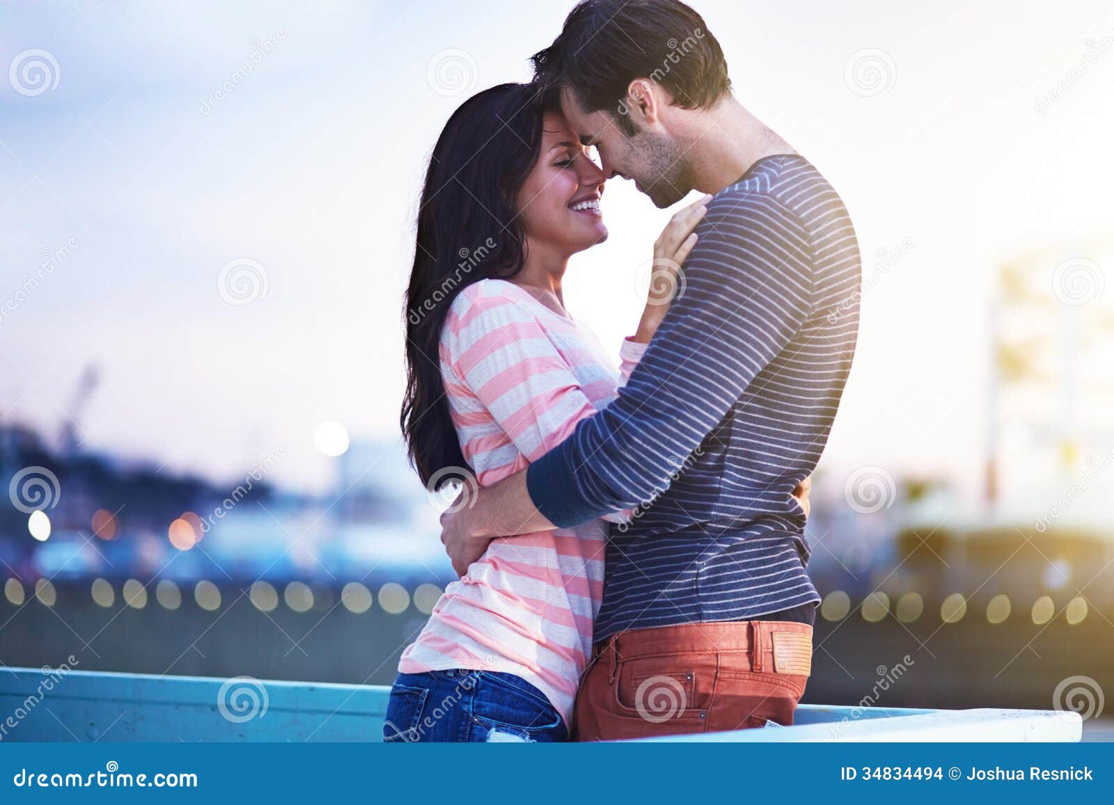 romantic couple at santa monica pier