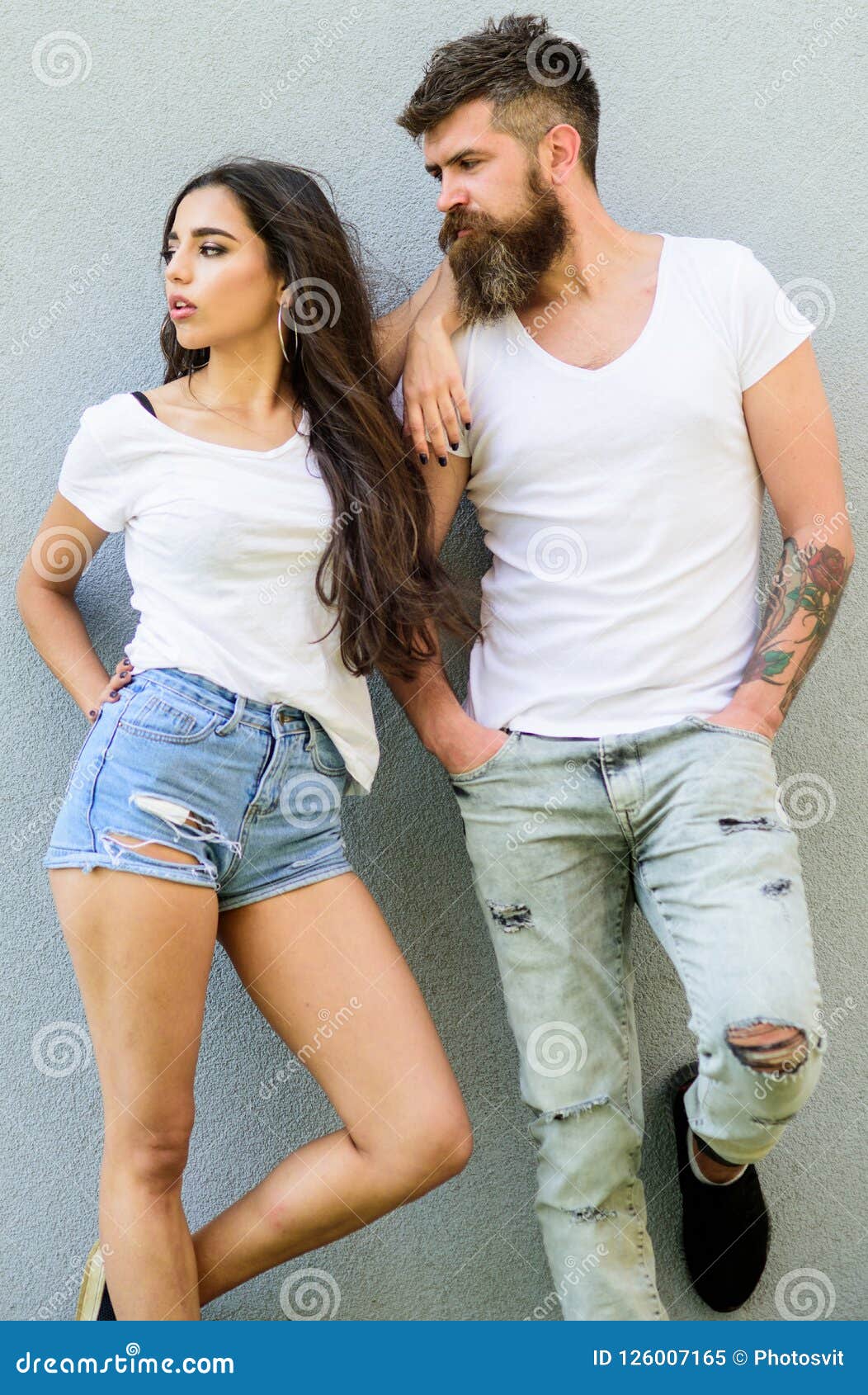 Featured image of post Stylish Love Couple Images Hd - You can also upload and share in this section, we are going to share love couple wallpapers in high definitions as well in high quality.