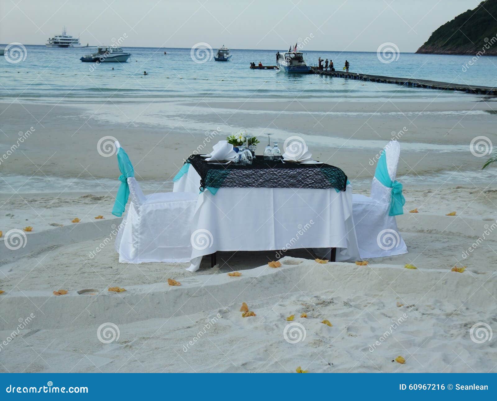 Romantic dinner at seaside editorial photo. Image of decoration - 60967216