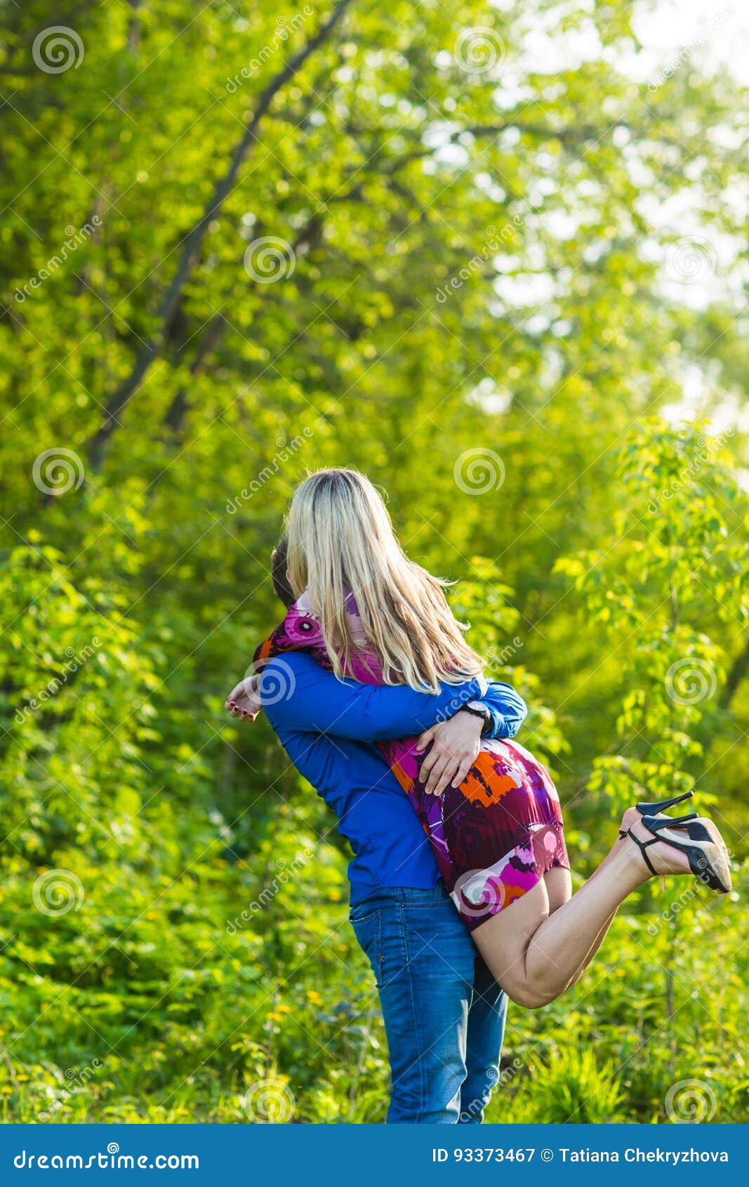 Romantic Happy Couple in on Nature. Man Woman Kissing and Hugging in Summer Park. Stock Image - Image of relaxing, love: 93373467