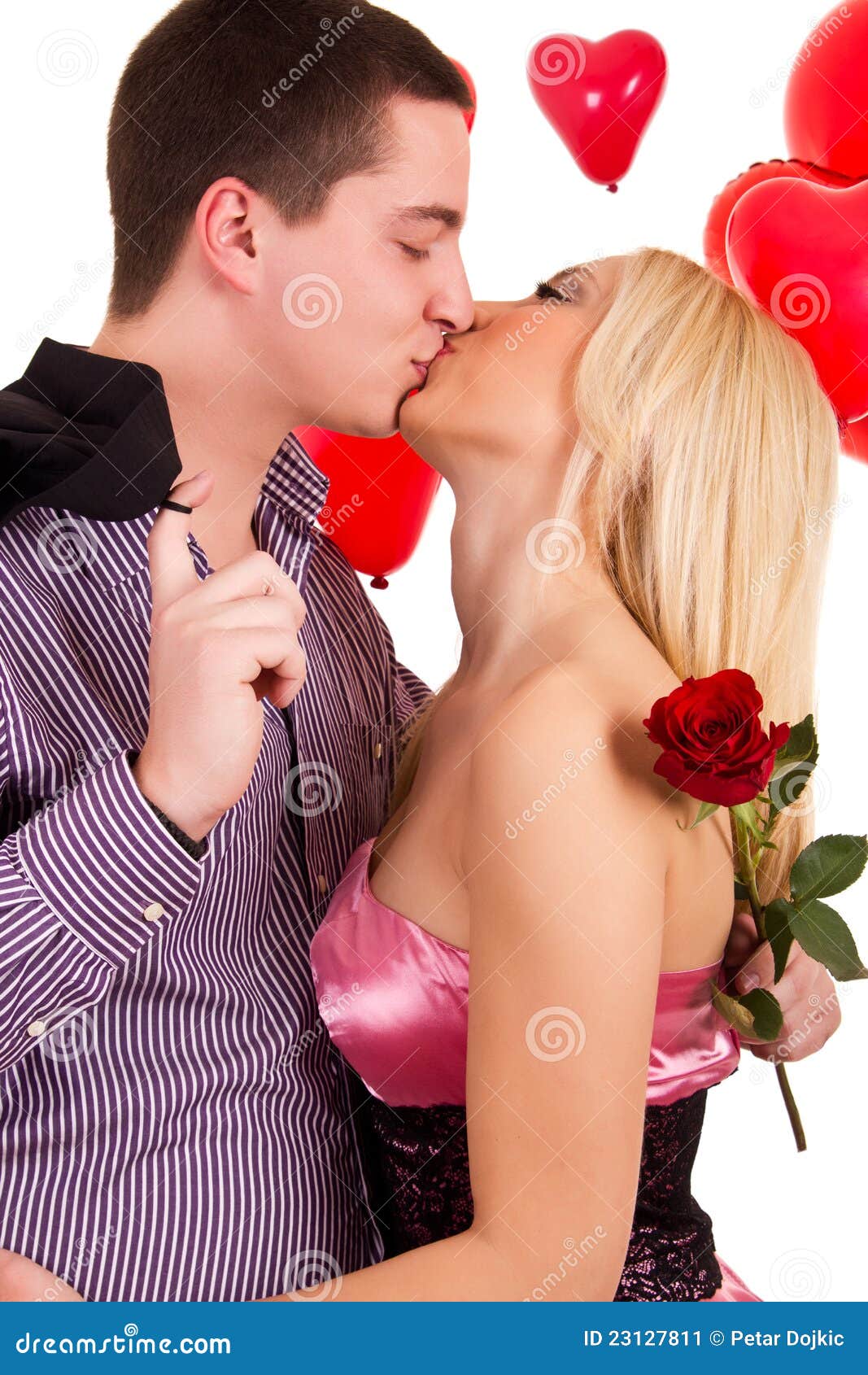 Unbelievable Compilation of 999+ Love Romantic Kiss Images in Stunning 4K