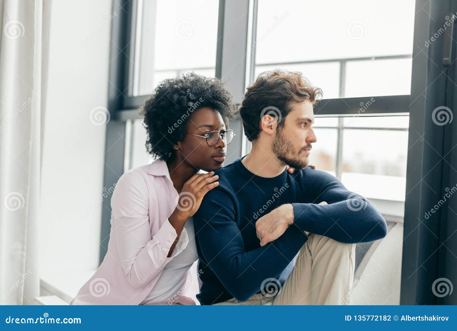 89,165 Close Relationship Stock Photos