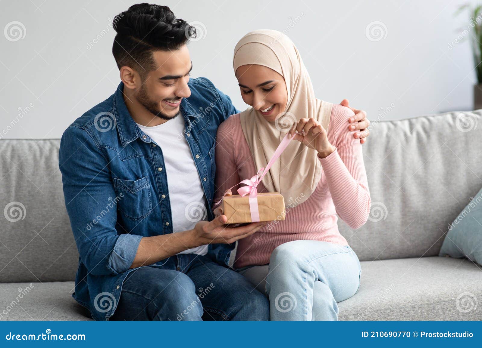 Romantic Muslim Couple Celebrating Marriage Anniversary or ...