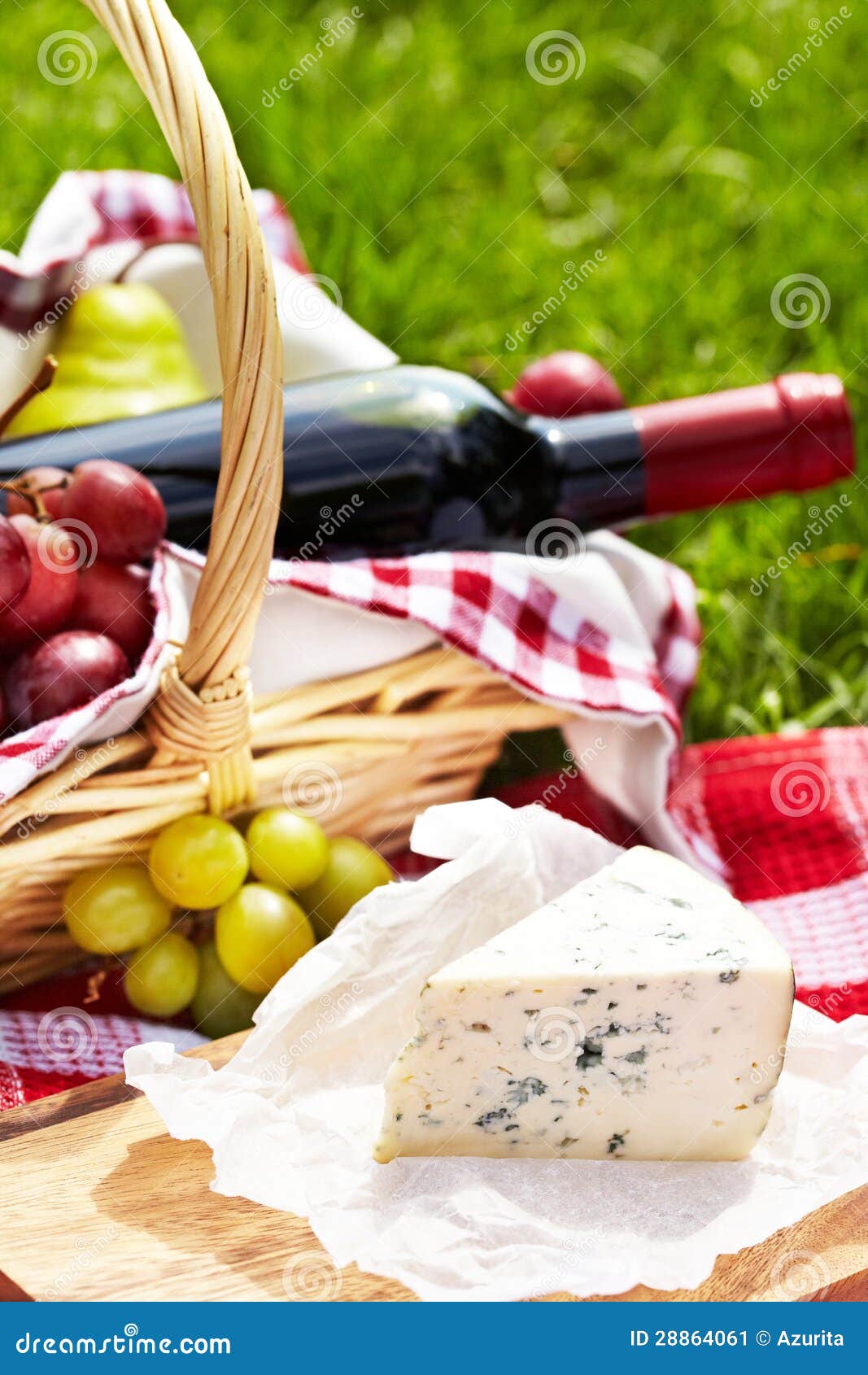 Romantic picnic basket stock image. Image of french, bunch 28864061