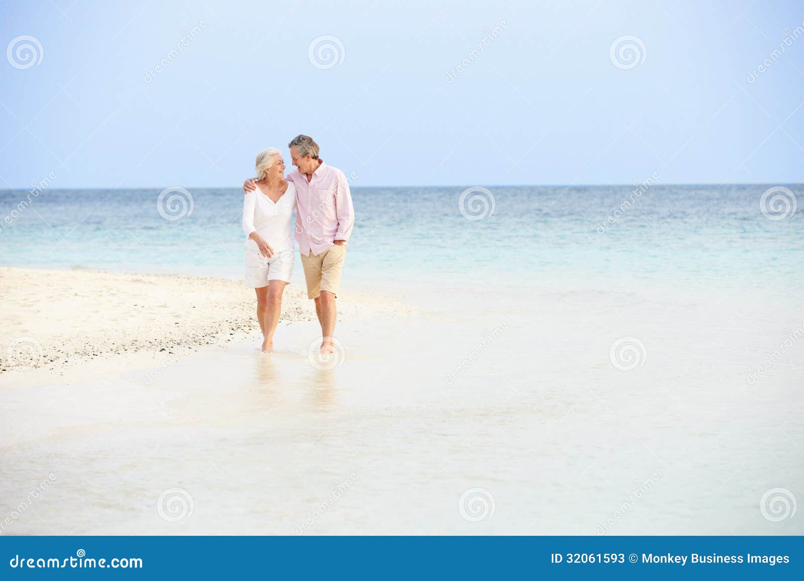 Romantic Senior Couple Walking On Beautiful Tropical Beach Stock Image Image Of Spit Ocean 
