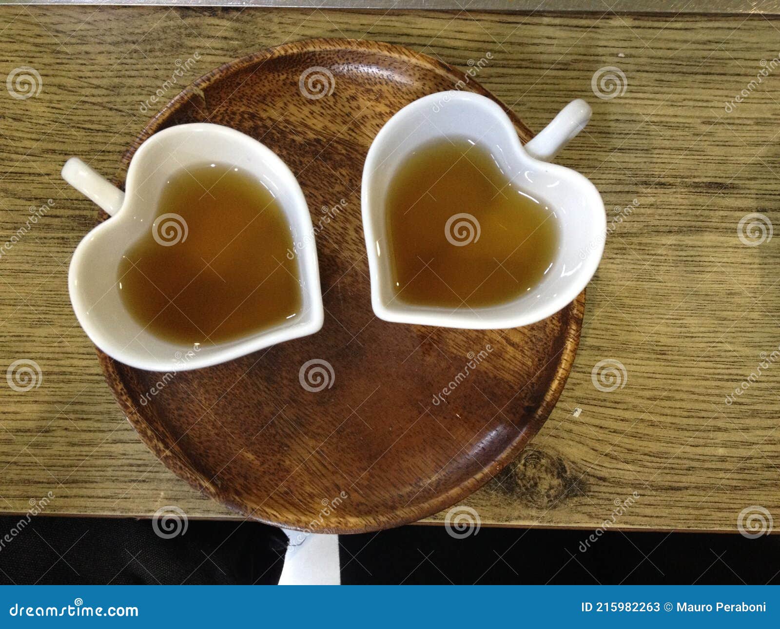 romantiche tazzine a forma di cuore con vassoio in bambÃÂ¹