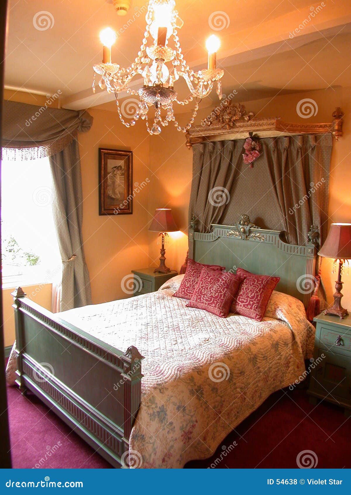 Romantisches Schlafzimmer stockfoto. Bild von liebe, romantisch