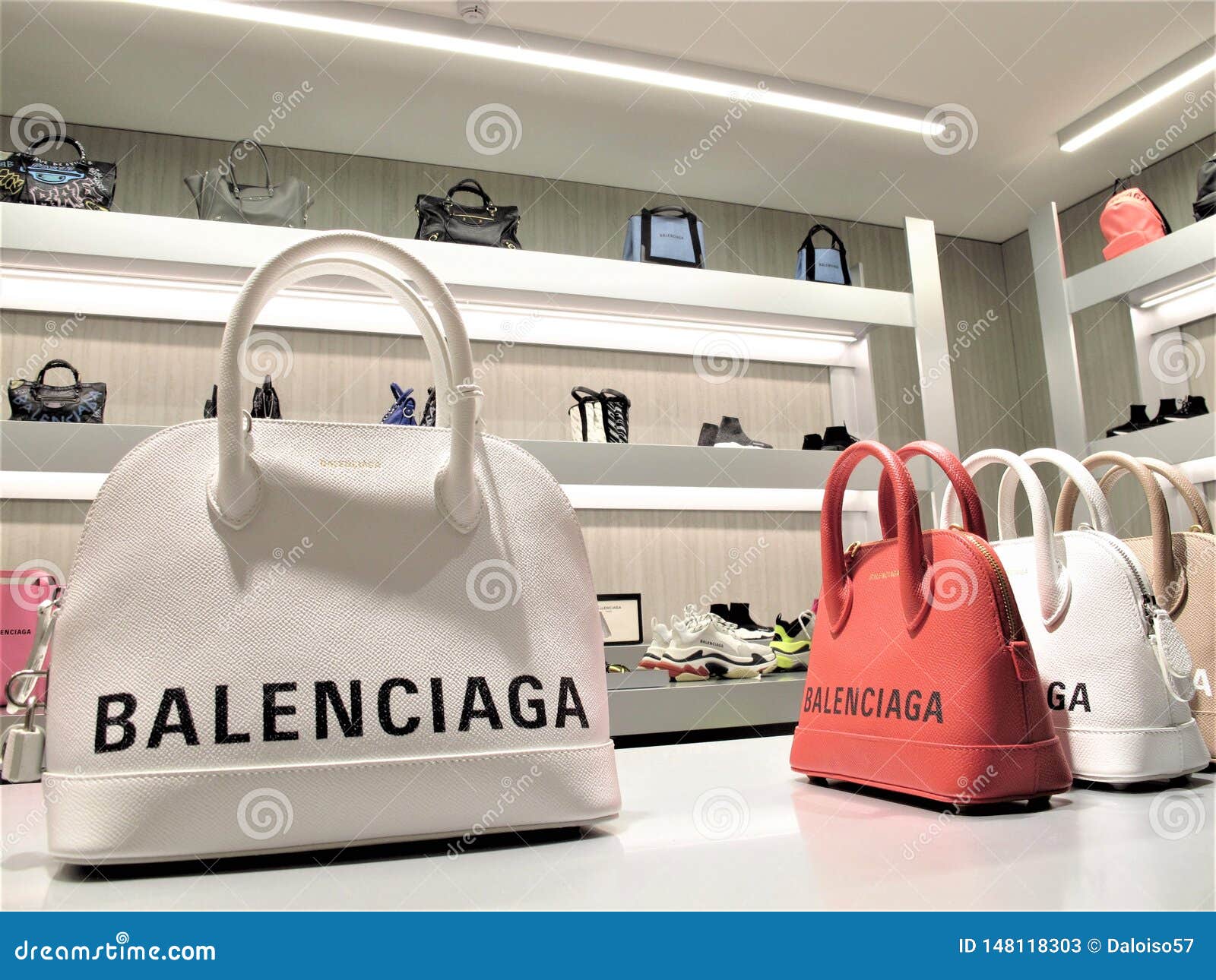 balenciaga outlet rome