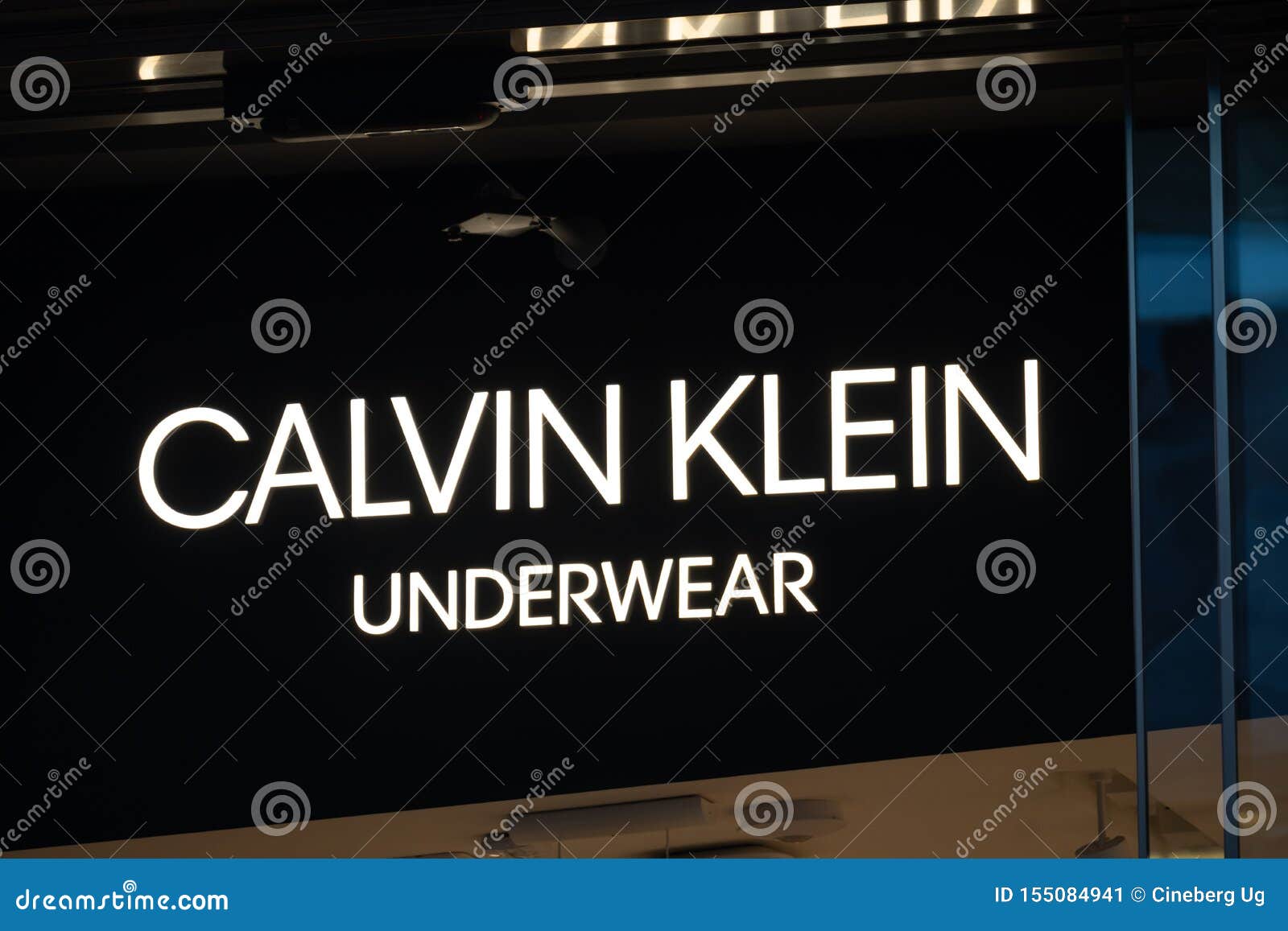 Calvin Klein Underwear Store Editorial Photo - Image of boutique, fashion:  155084941