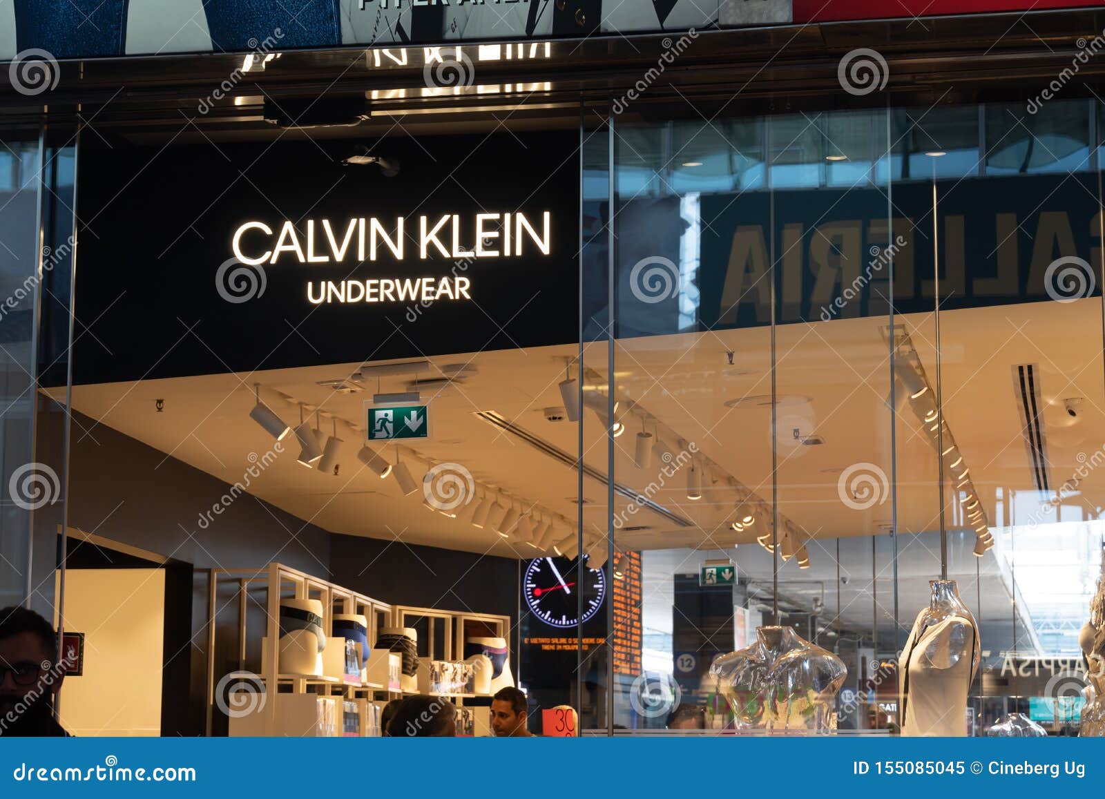 Calvin Klein Underwear Store Editorial Image - Image of exterior,  billboard: 155085045