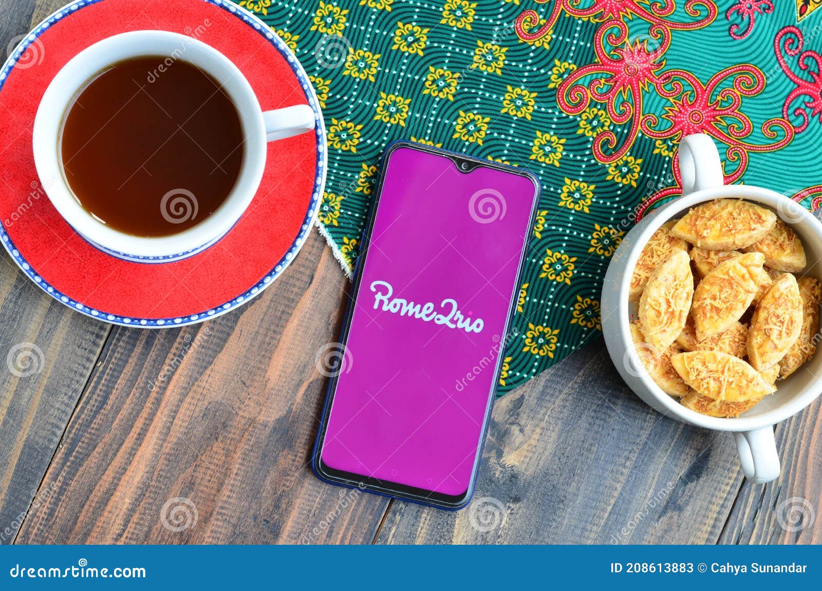 Rome 2 Rio on Smartphone, Popular Travel App in the Wolrd Editorial