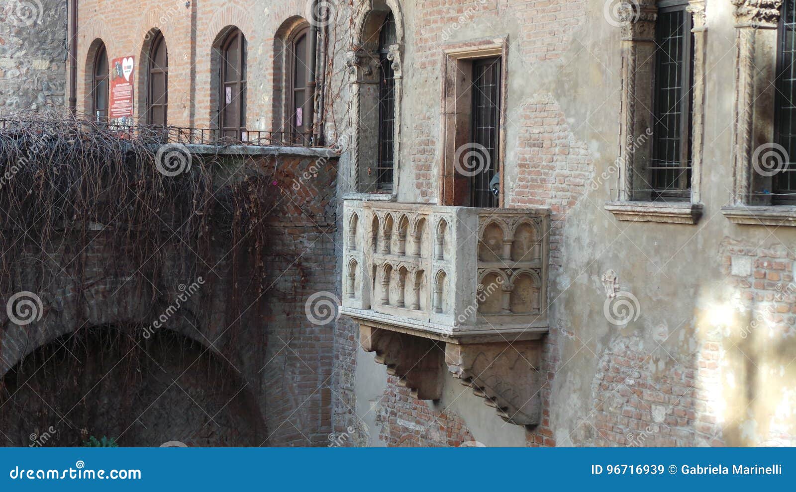 romeo y julieta balcony
