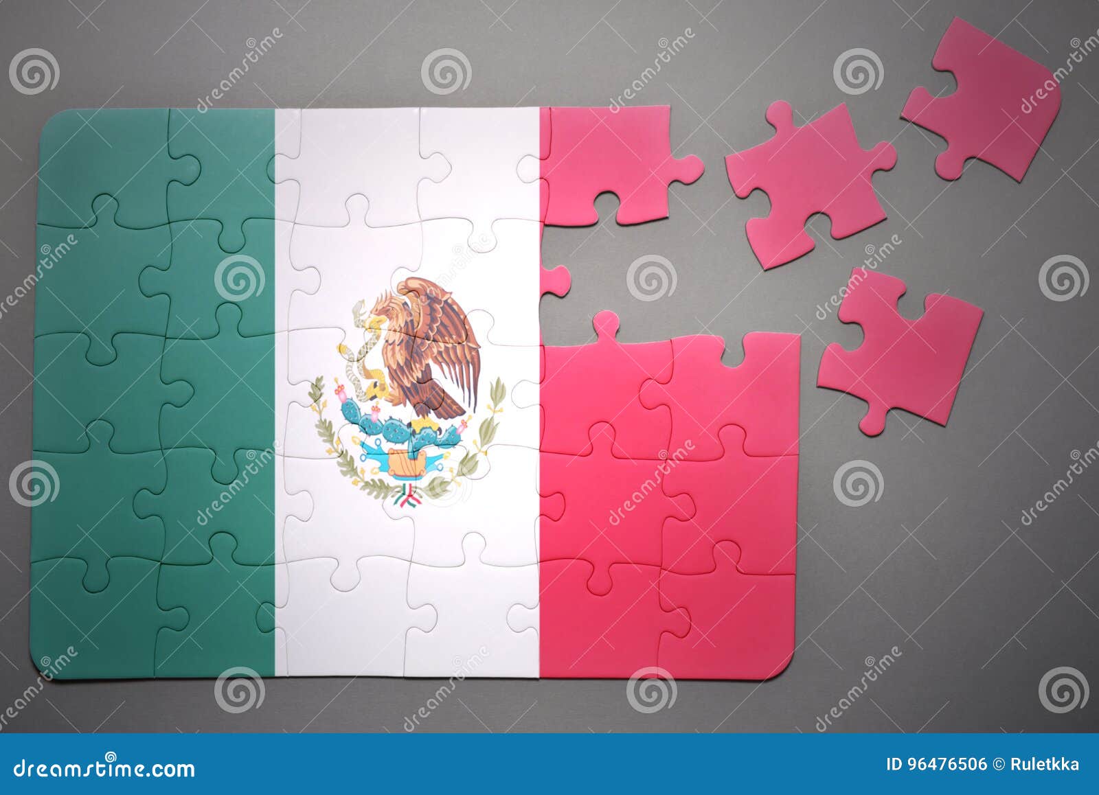 Rompecabezas Con La Bandera Nacional De México Foto de archivo Imagen