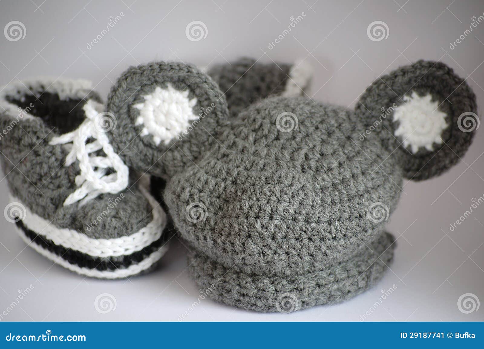 Ropa Hecha Punto Hecha a Mano Del Bebé archivo - Imagen de primer, knitwear: 29187741