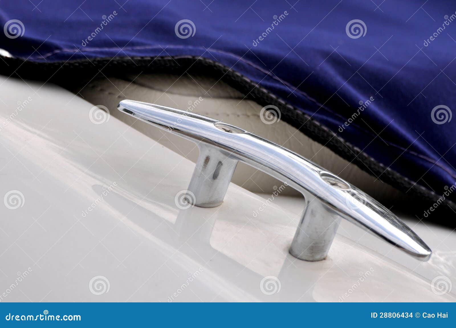 Rope fastener on yacht stock photo. Image of fasten, luxury 28806434
