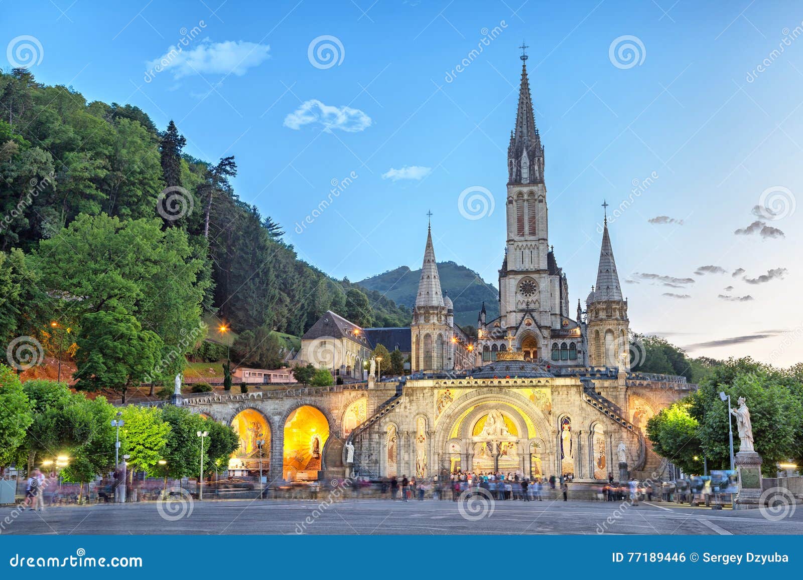Rosary Basilica in the Evening in Lourdes Stock Photo - Image of facade ...