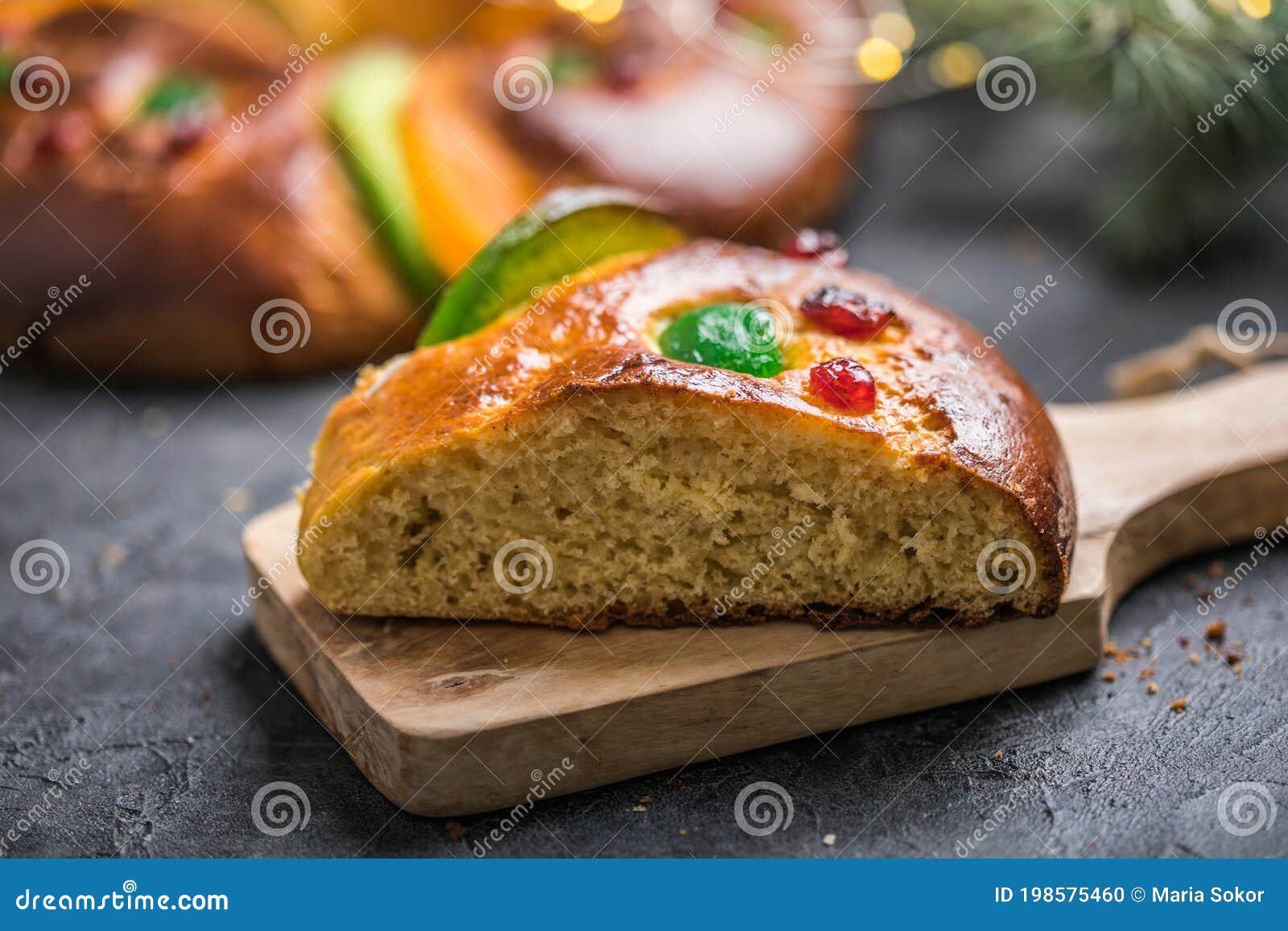 Rosca De Reyes, Spanish Three Kings Cake Eaten On Epiphany