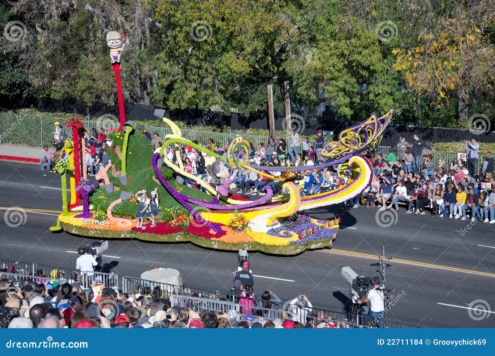 Rose Parade float editorial stock image. Image of celebration 22711184