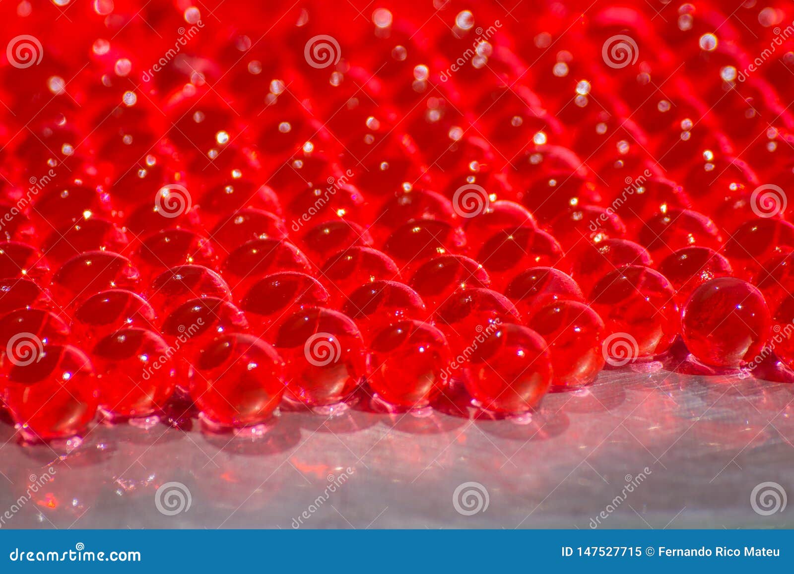 Water Red Gel Balls with Bokeh. Polymer Gel. Silica Gel. Balls of Red  Hydrogel. Crystal Liquid Ball with Reflection Stockbild - Bild von  luftblase, feucht: 147527715