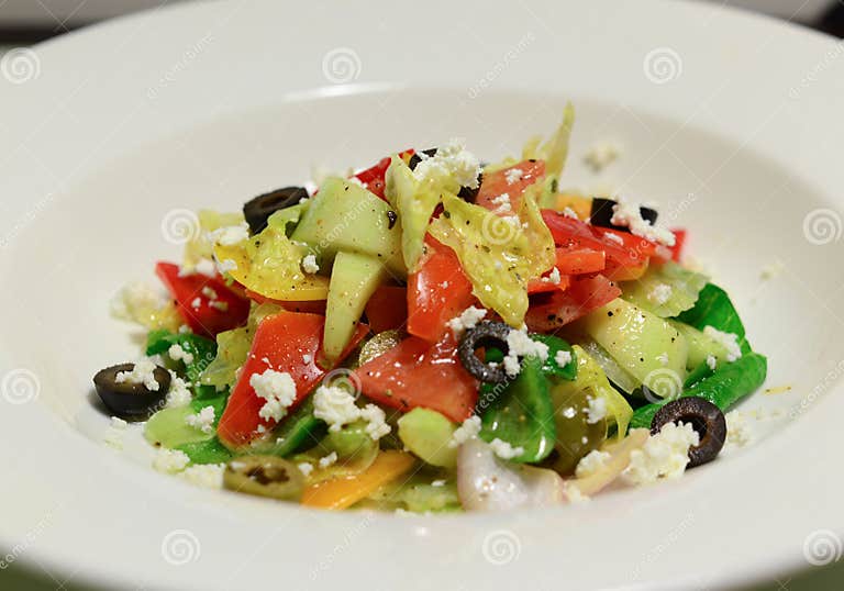Roter Nudelsalat Des Spanischen Pfeffers Des Oliven ...