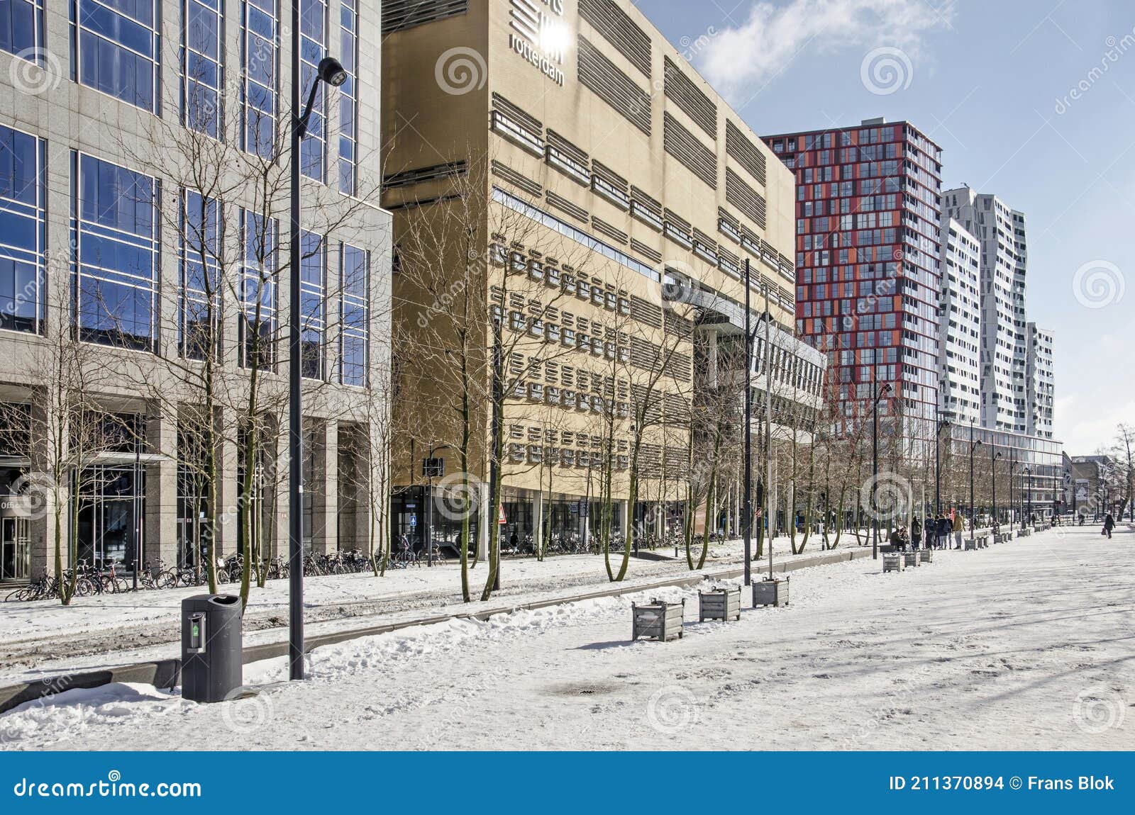 Berg Vesuvius Patois Carrière Rotterdam Kruisplein Square in Winter Editorial Stock Image - Image of  snowcovered, outdoor: 211370894