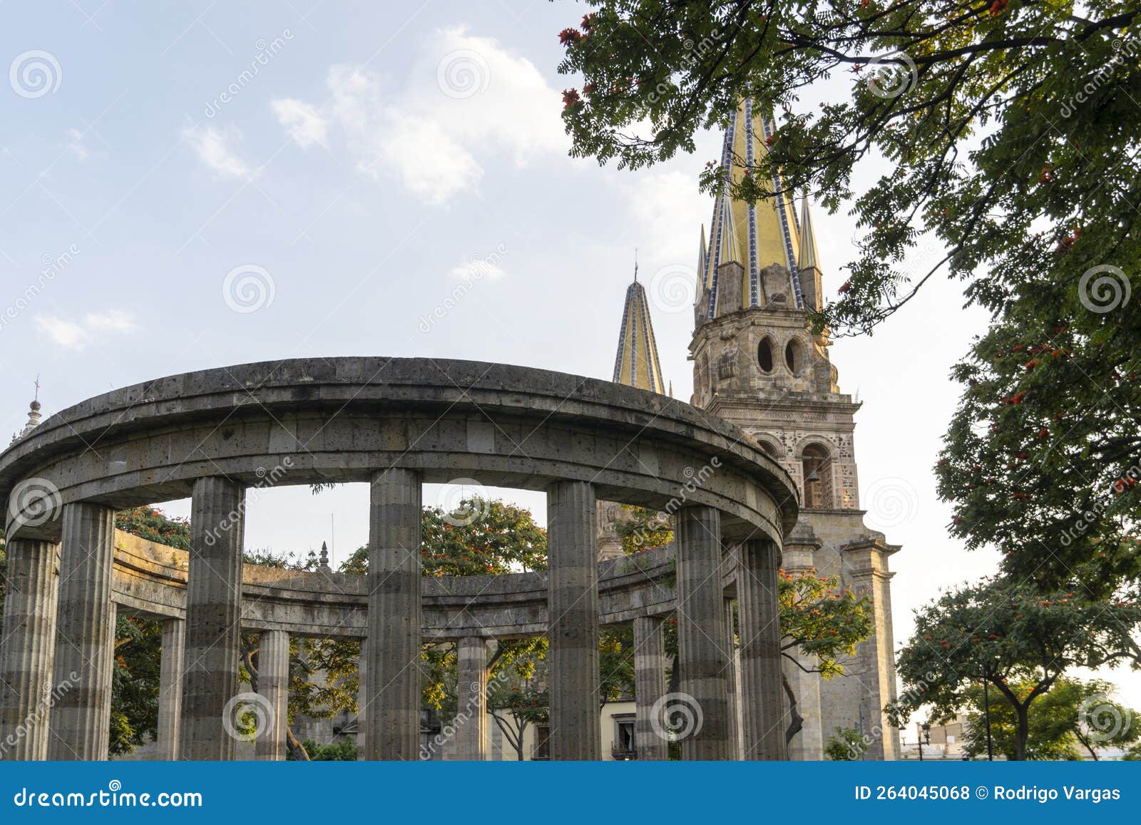 the rotunda rotonda de los jaliscienses ilustres in hidalgo street. it honors the memory